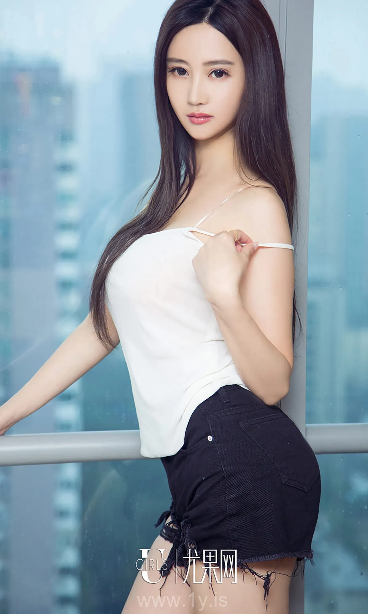 UGIRLS NO.790 Pretty Chinese Peri 韩雨婵
