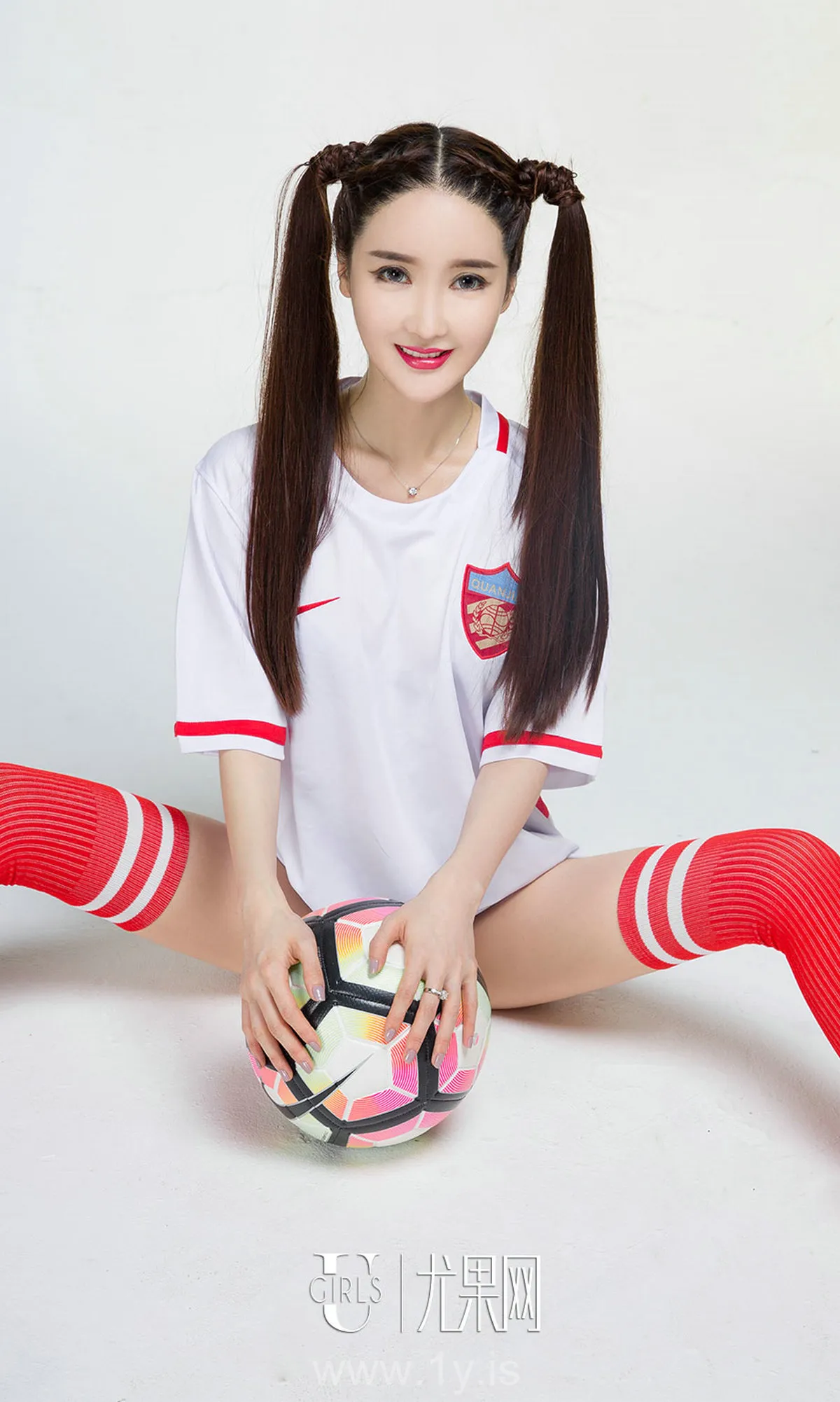 UGIRLS NO.817 Adorable Chinese Babe 夏美