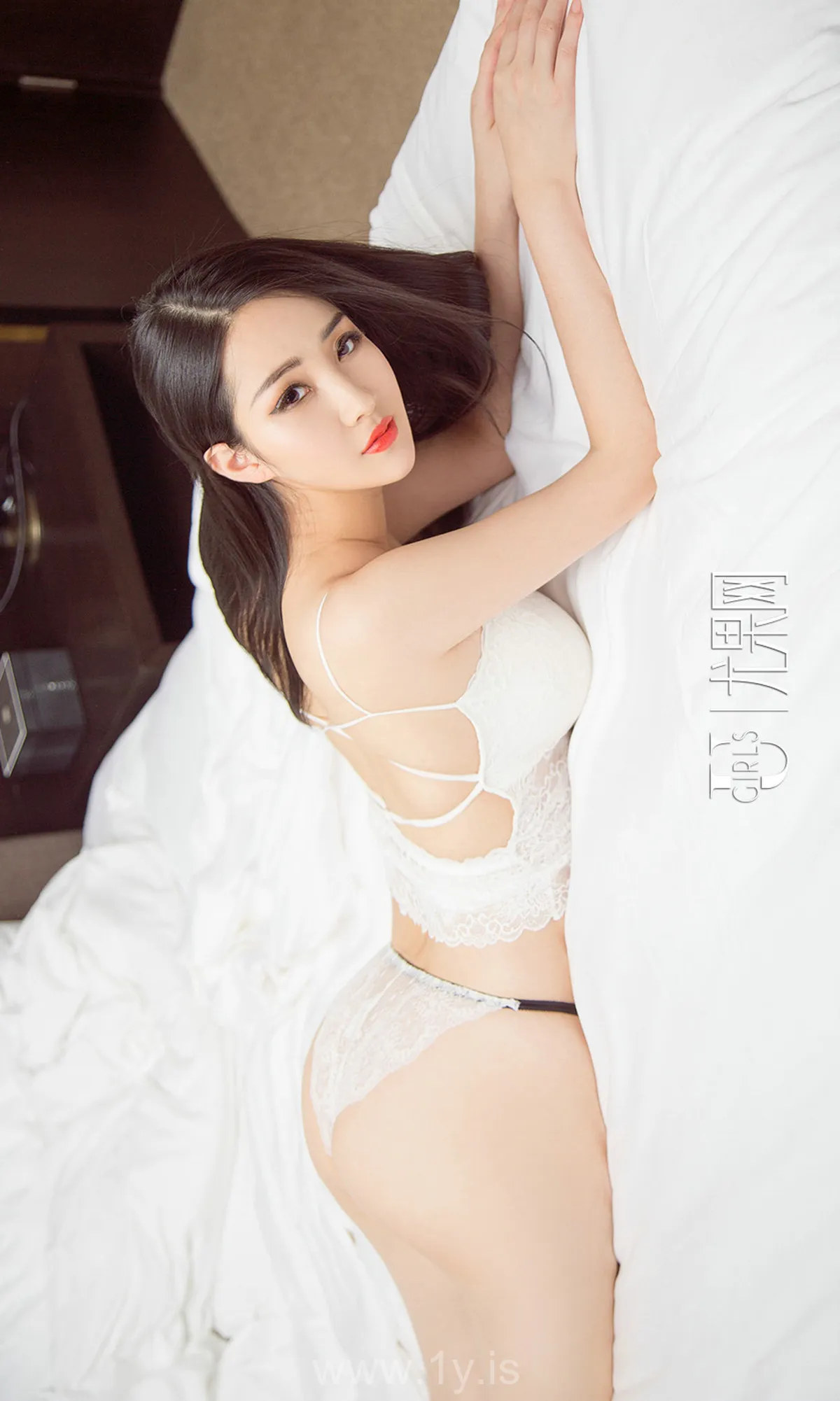 UGIRLS NO.854 Slender & Charming Chinese Women 李琳达