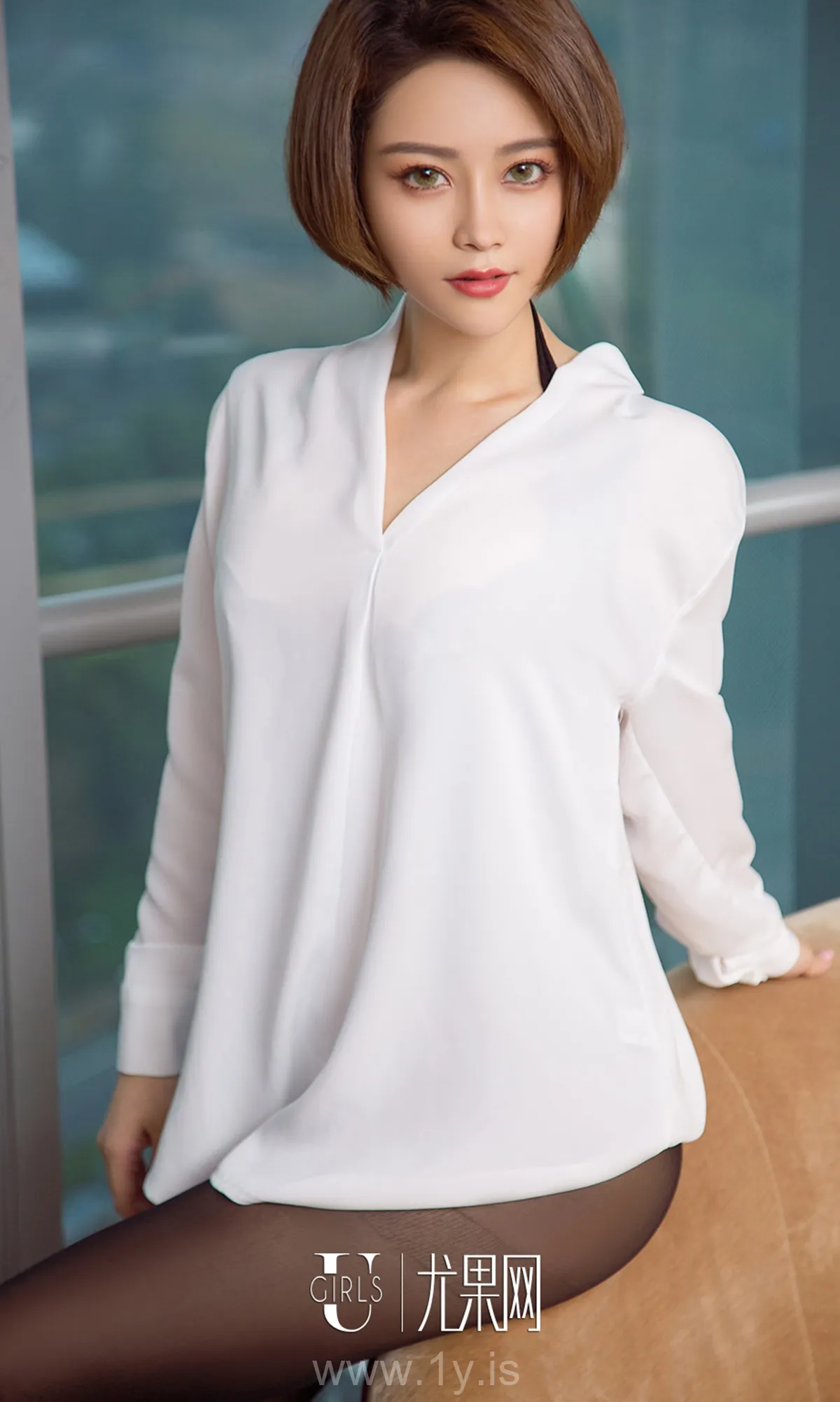 UGIRLS NO.907 Pretty & Exquisite Chinese Cougar 曲肖肖