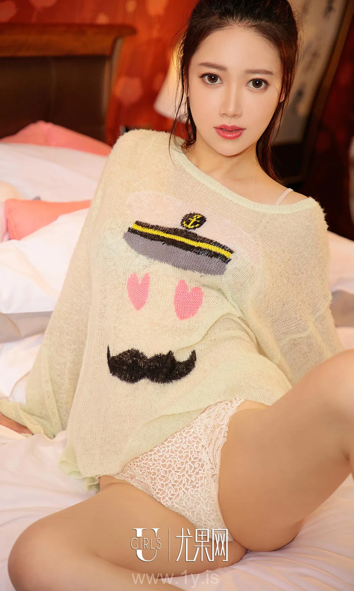 UGIRLS NO.938 Classy & Quiet Chinese Cougar 杨娜