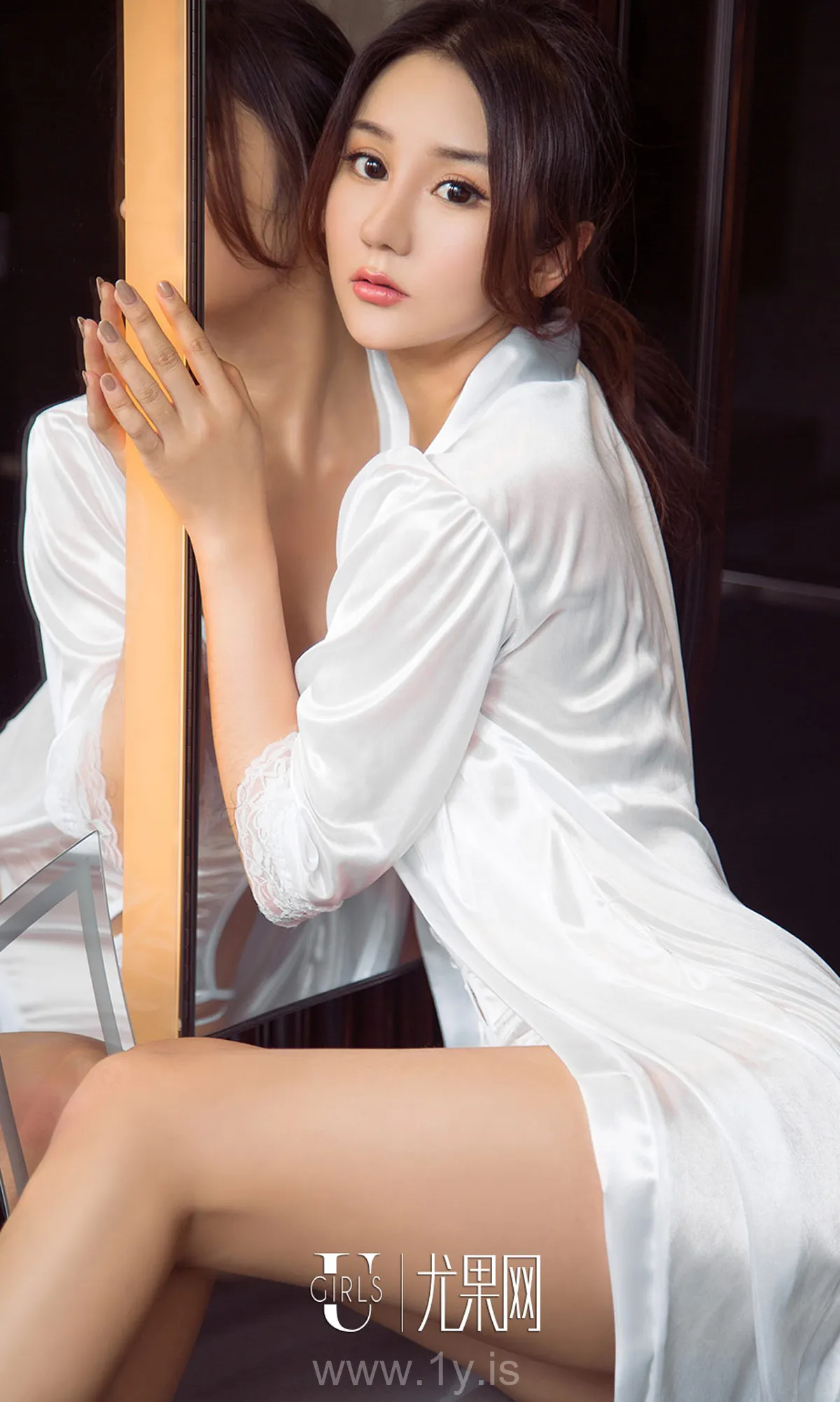 UGIRLS NO.1026 Stylish Chinese Mature Princess 尼莫