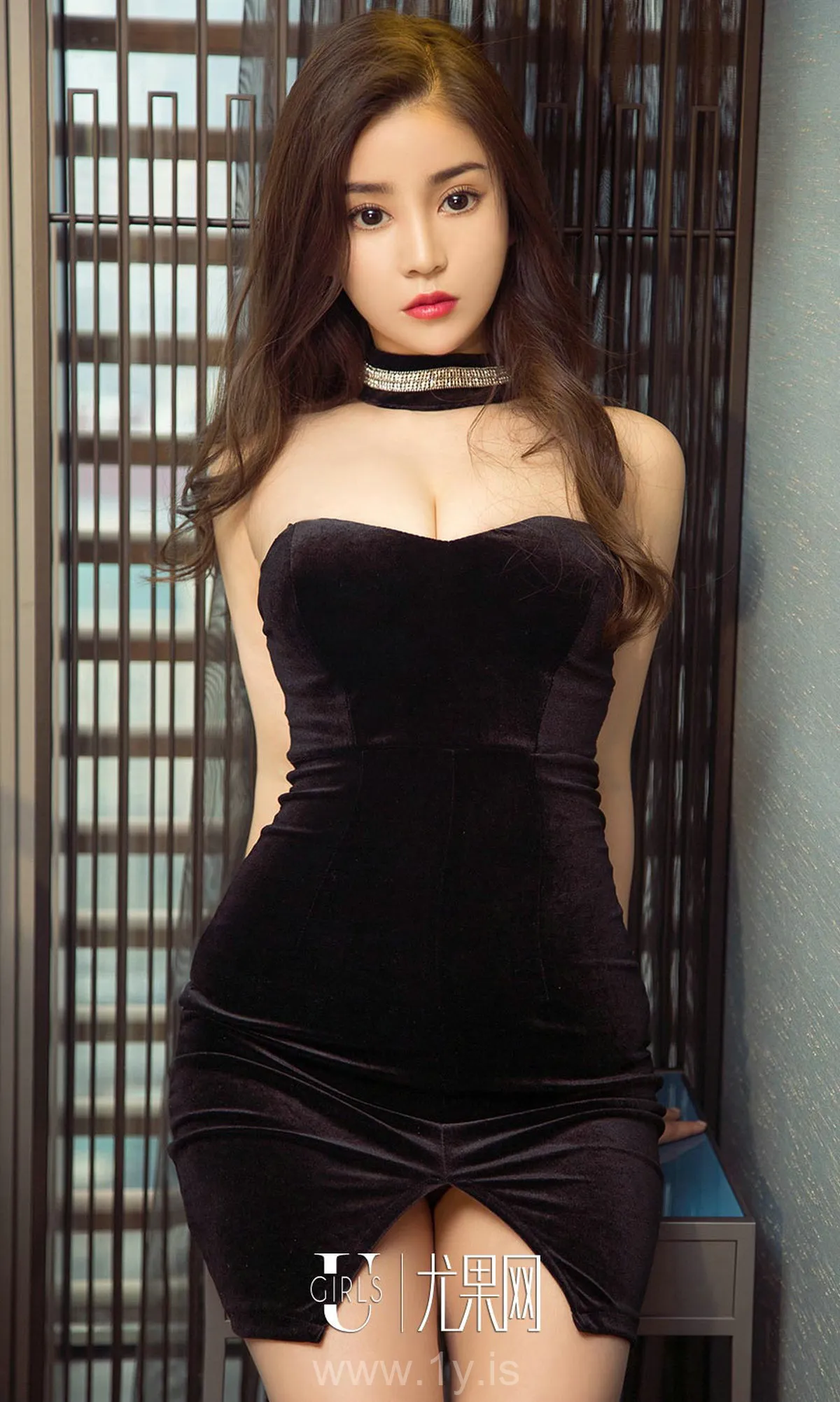 UGIRLS NO.1103 Gorgeous Chinese Jade 黑白天堂