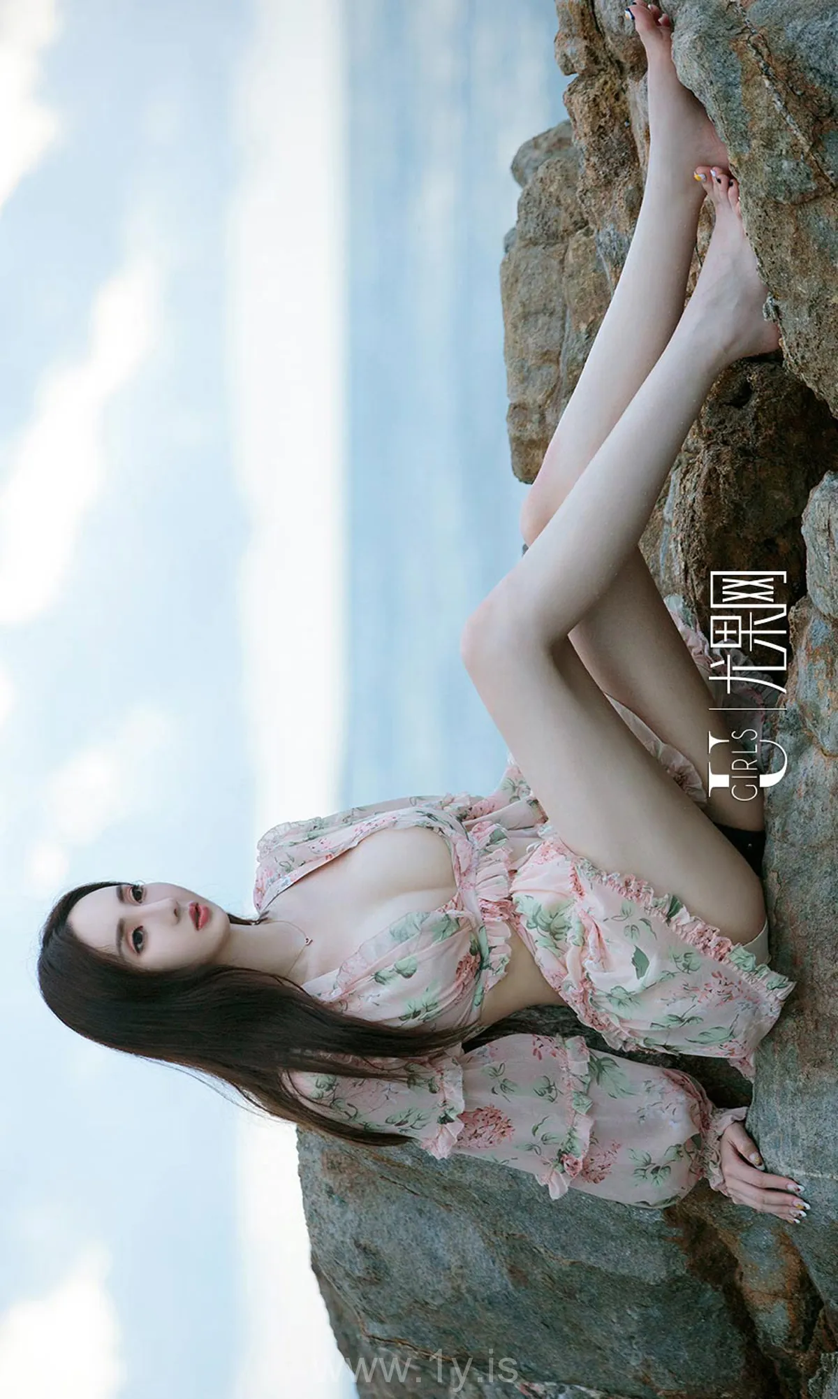 UGIRLS NO.1130 Irresistible Chinese Hottie 于思琪