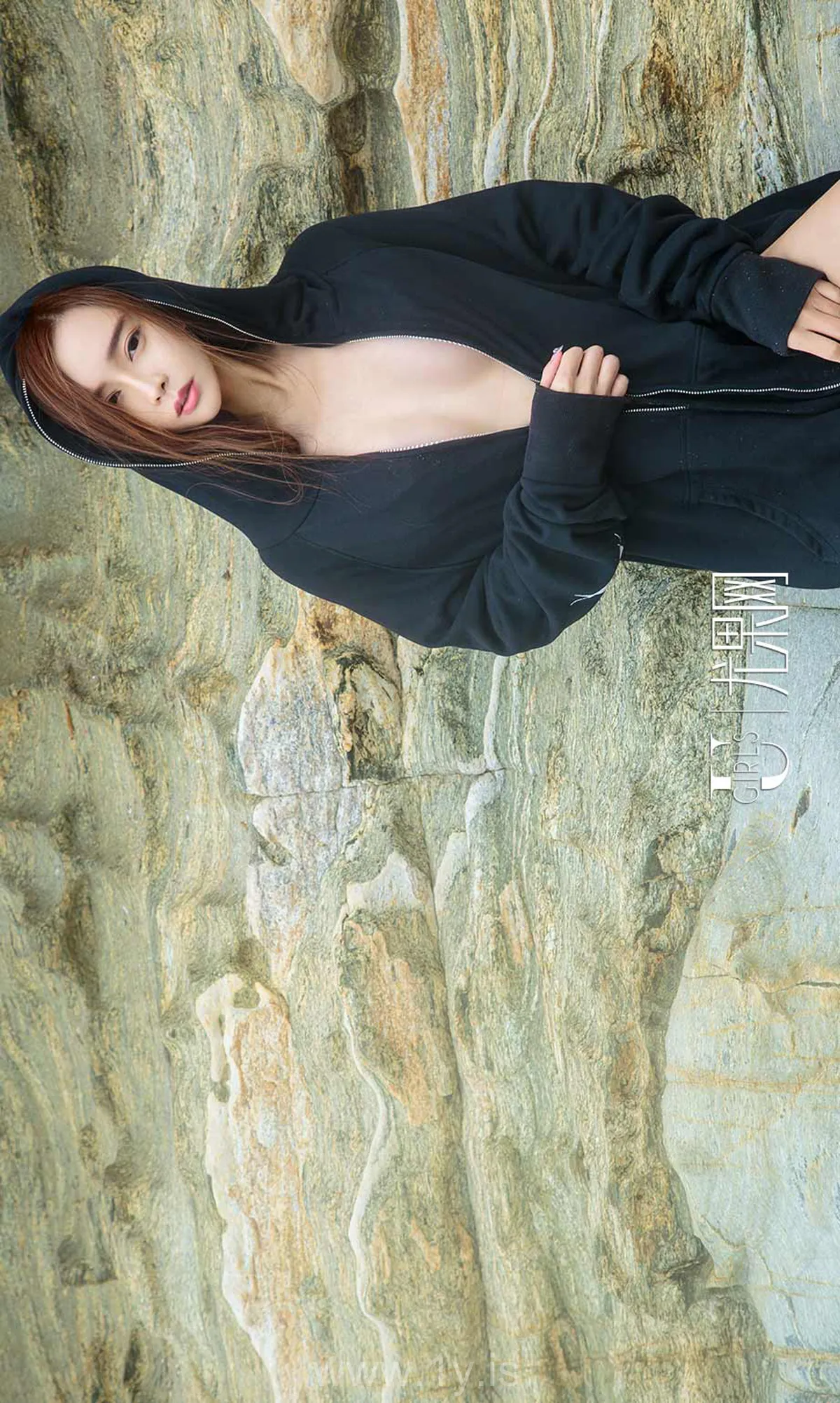 UGIRLS NO.1167 Graceful & Nice-looking Chinese Mature Princess 尤果制片人