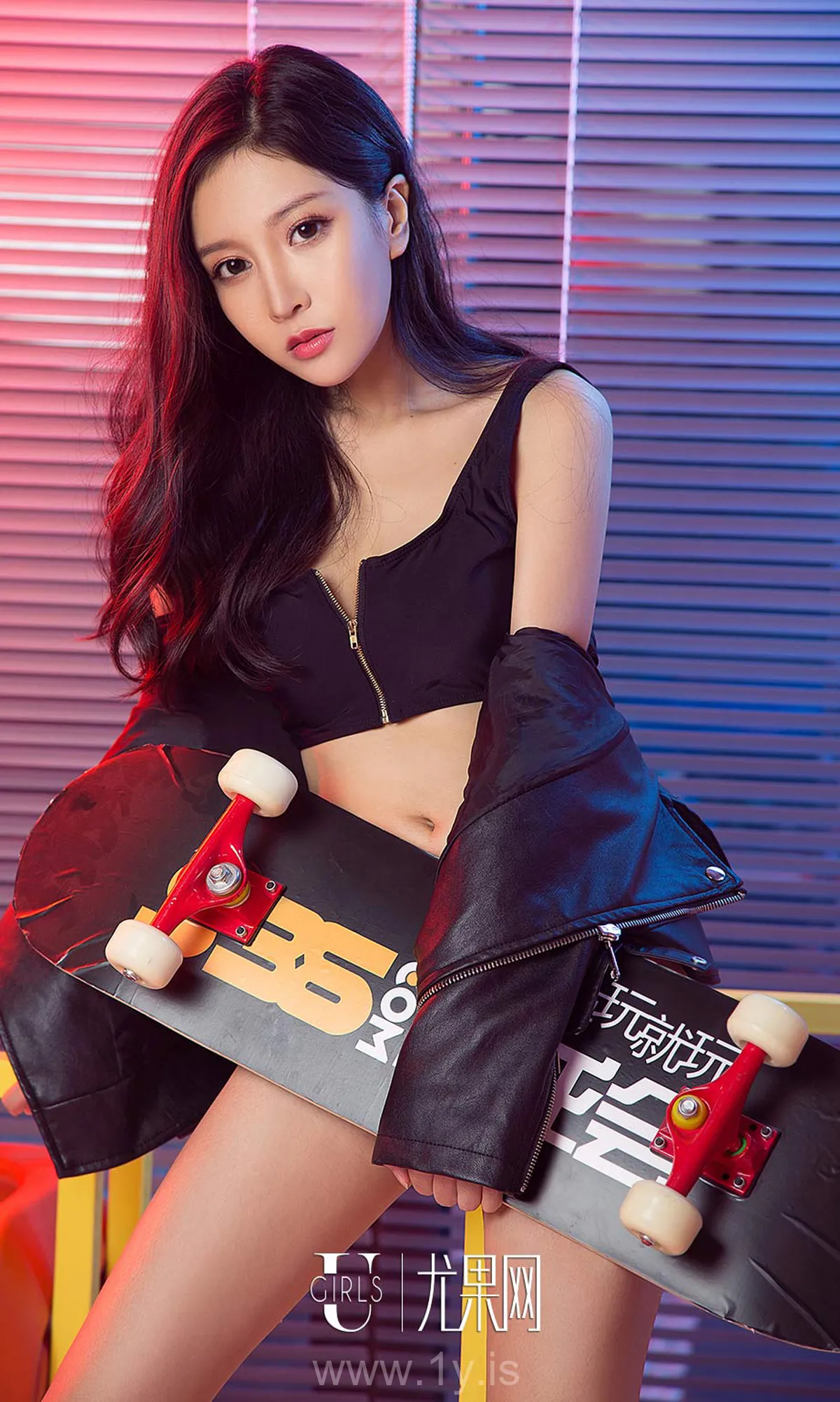UGIRLS NO.1227 Hot Chinese Goddess 长腿公主豌豆公主