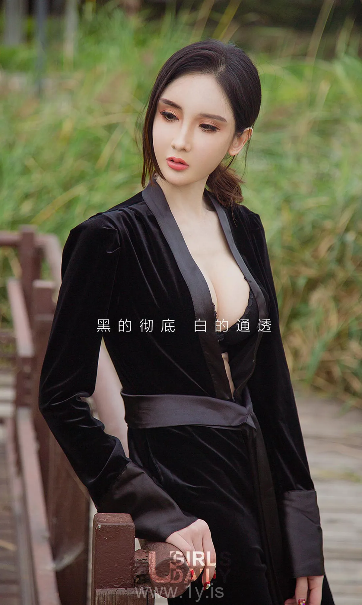 UGIRLS NO.1238 Hot Chinese Girl 阿依努尔瓦娅