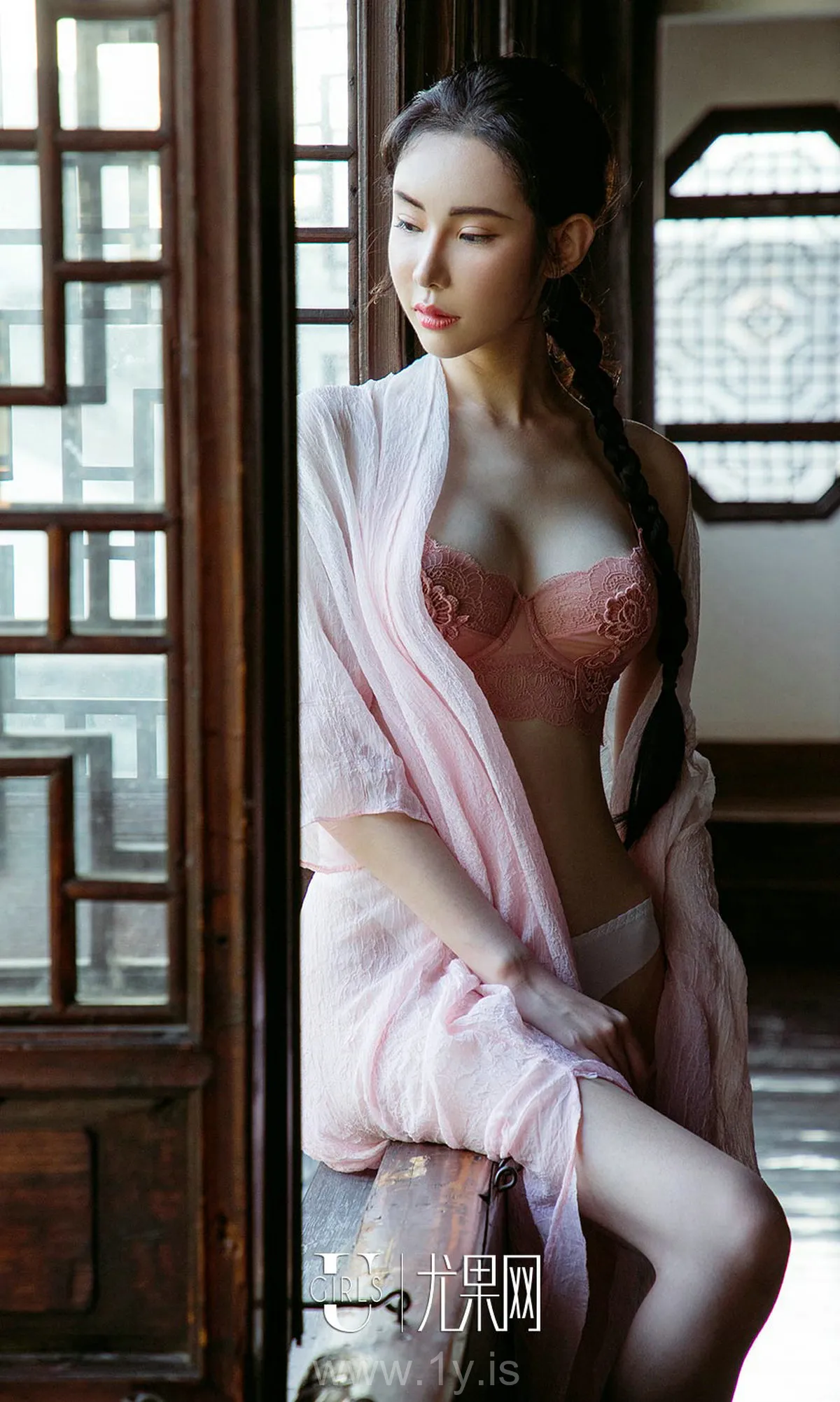UGIRLS NO.1250 Breathtaking Chinese Girl 萌琪琪