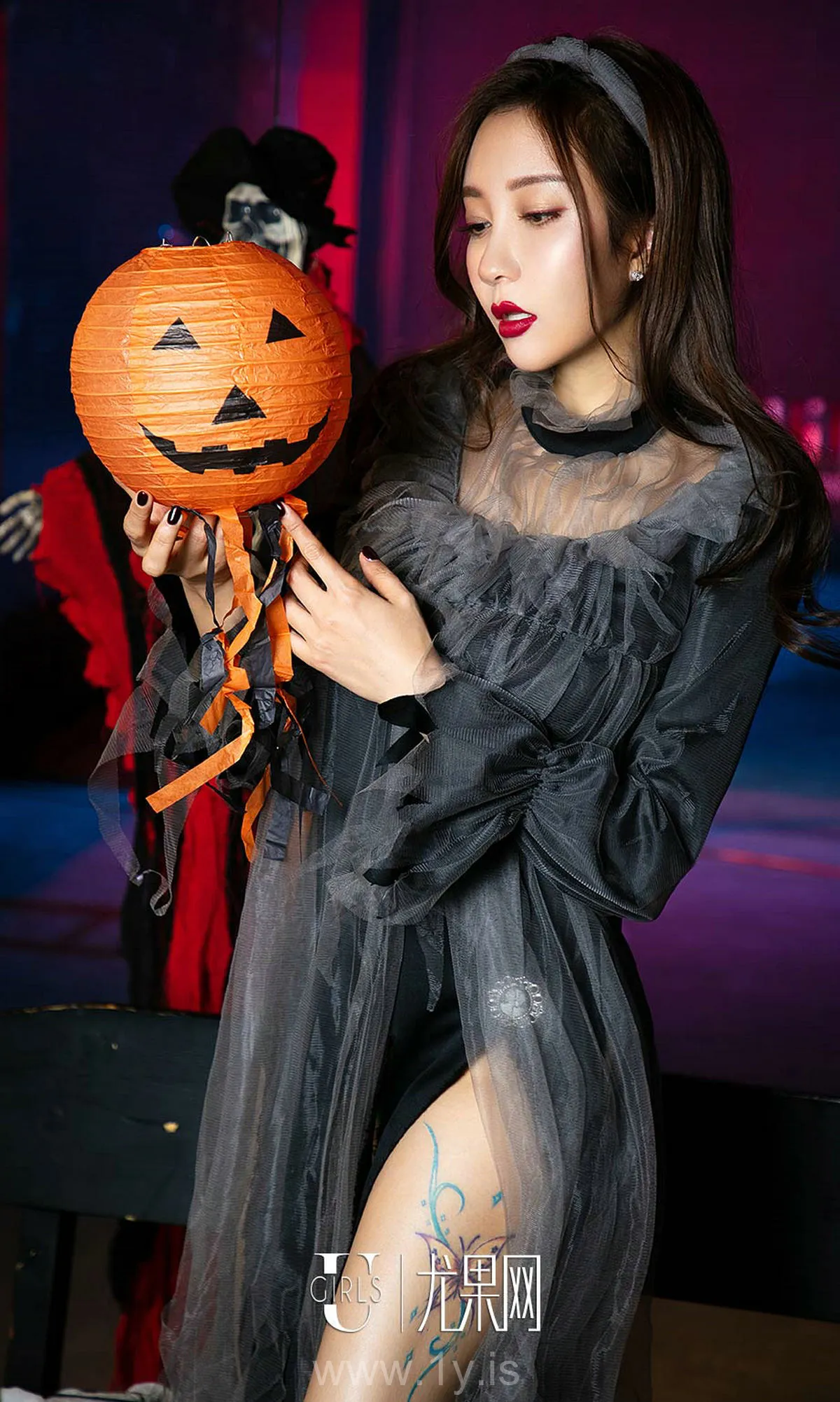 UGIRLS NO.1261 Knockout Chinese Beauty 苏可可腰精胸猛