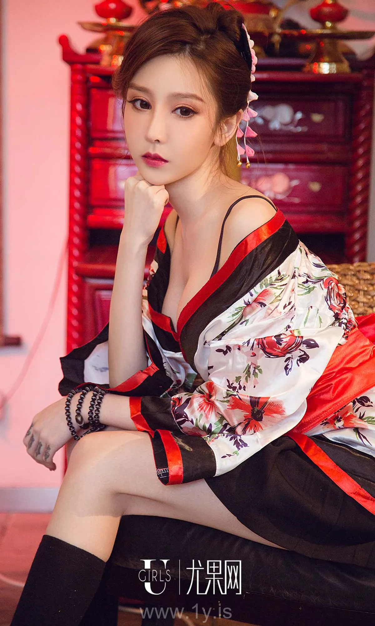 UGIRLS NO.1321 Gorgeous & Pretty Chinese Jade 极乐之境