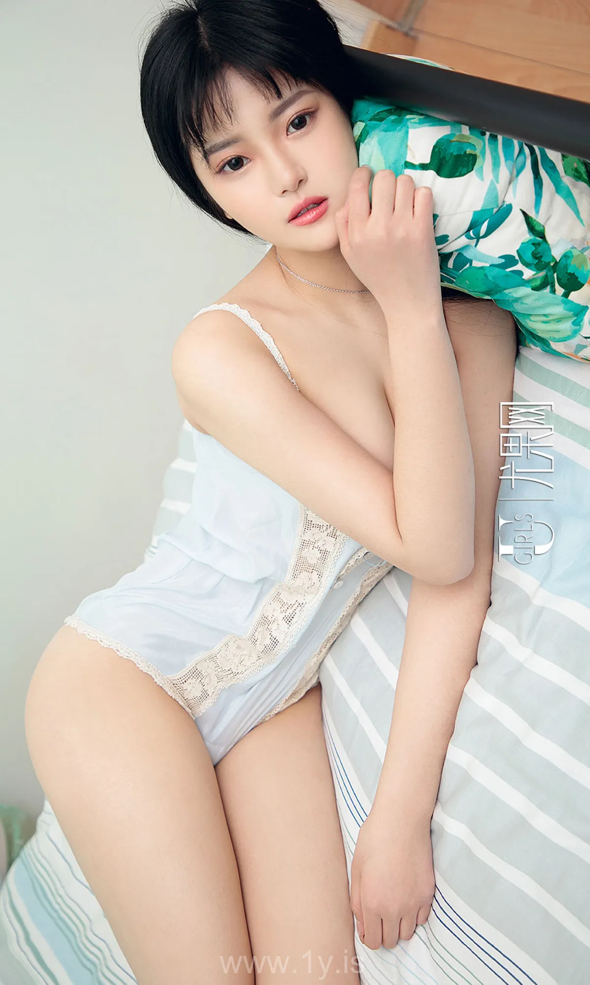 UGIRLS NO.1323 Attractive Chinese Jade 桃子