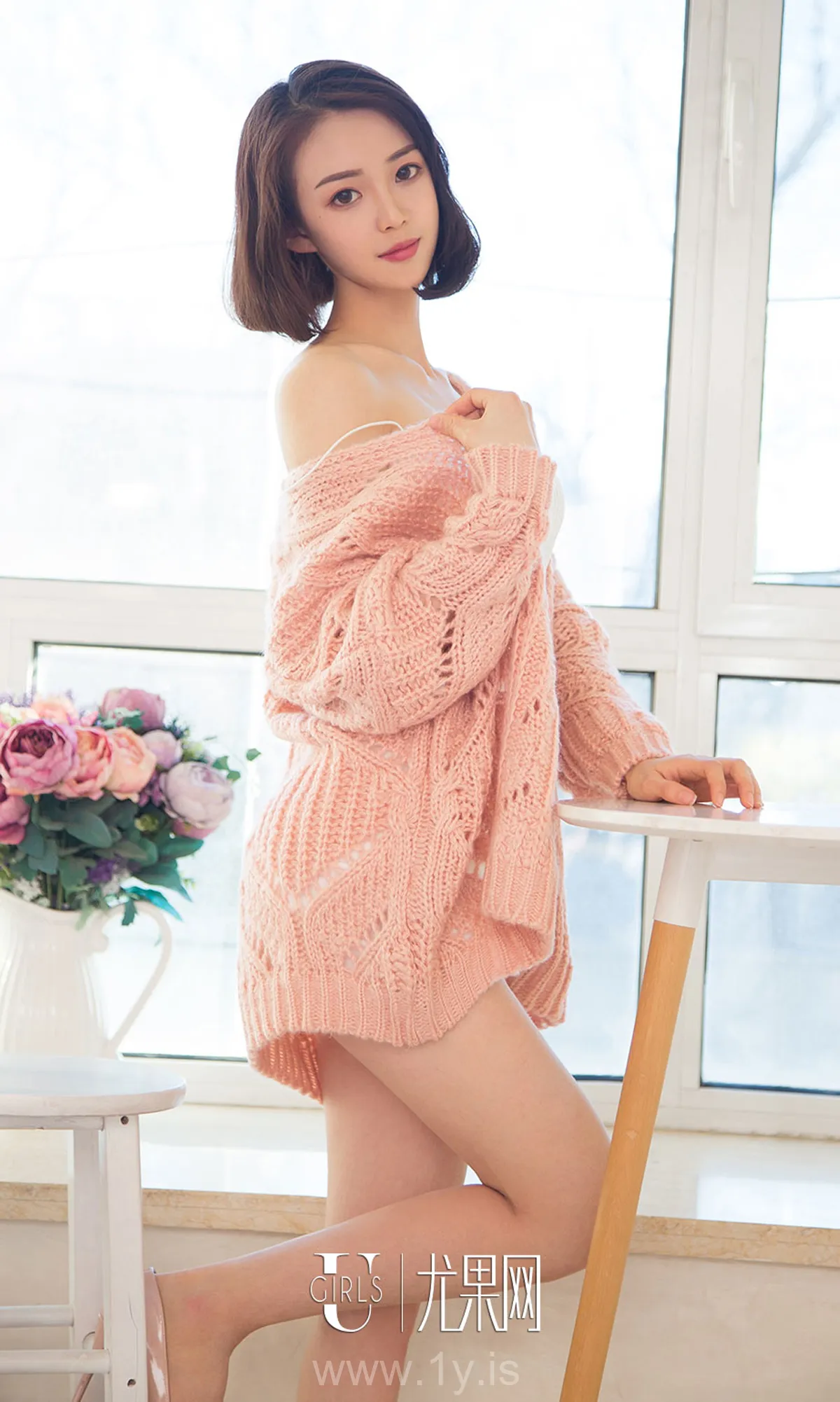UGIRLS NO.1325 Good-looking Chinese Peri 筱筱甜
