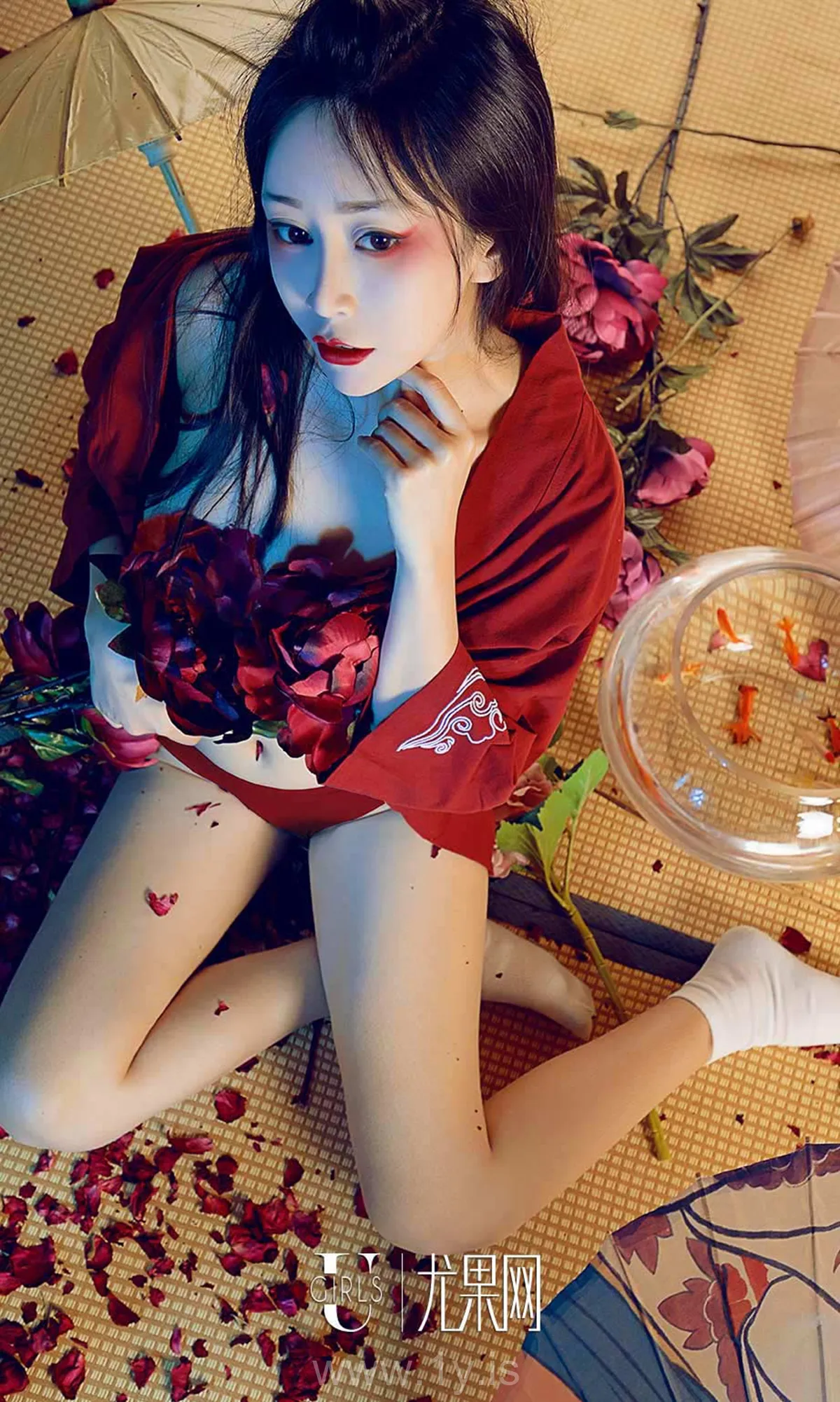 UGIRLS NO.1366 Attractive Chinese Jade 豌豆公主姹紫嫣红