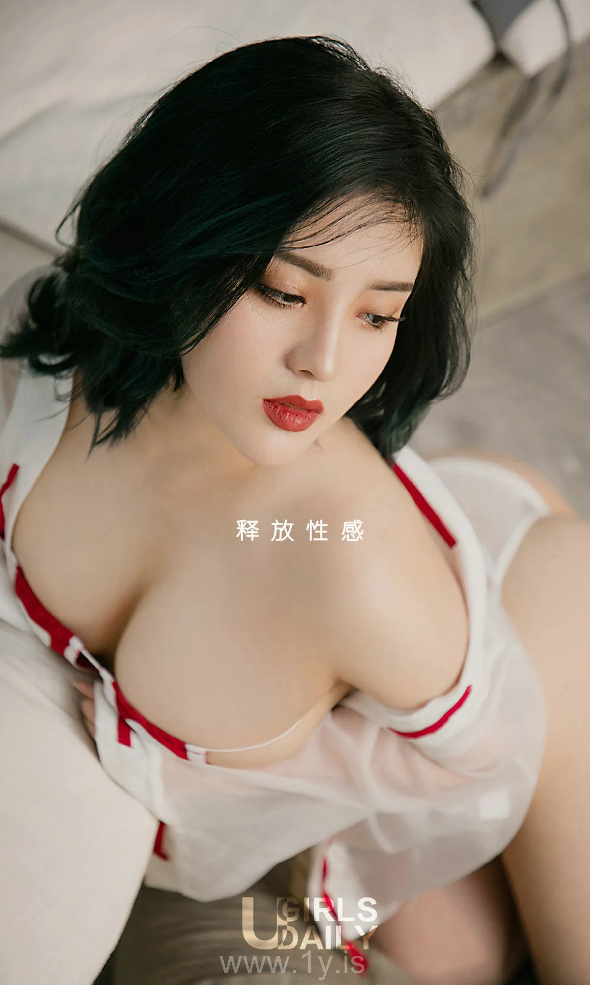 UGIRLS NO.1395 Elegant & Good-looking Chinese Hottie 不吝性感井酱baby