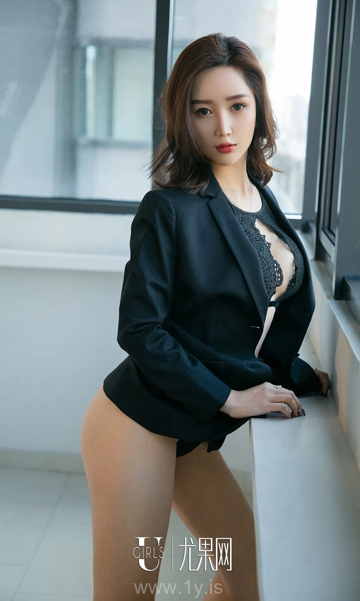 UGIRLS NO.1406 Charming Chinese Hottie 情难了李莉莉