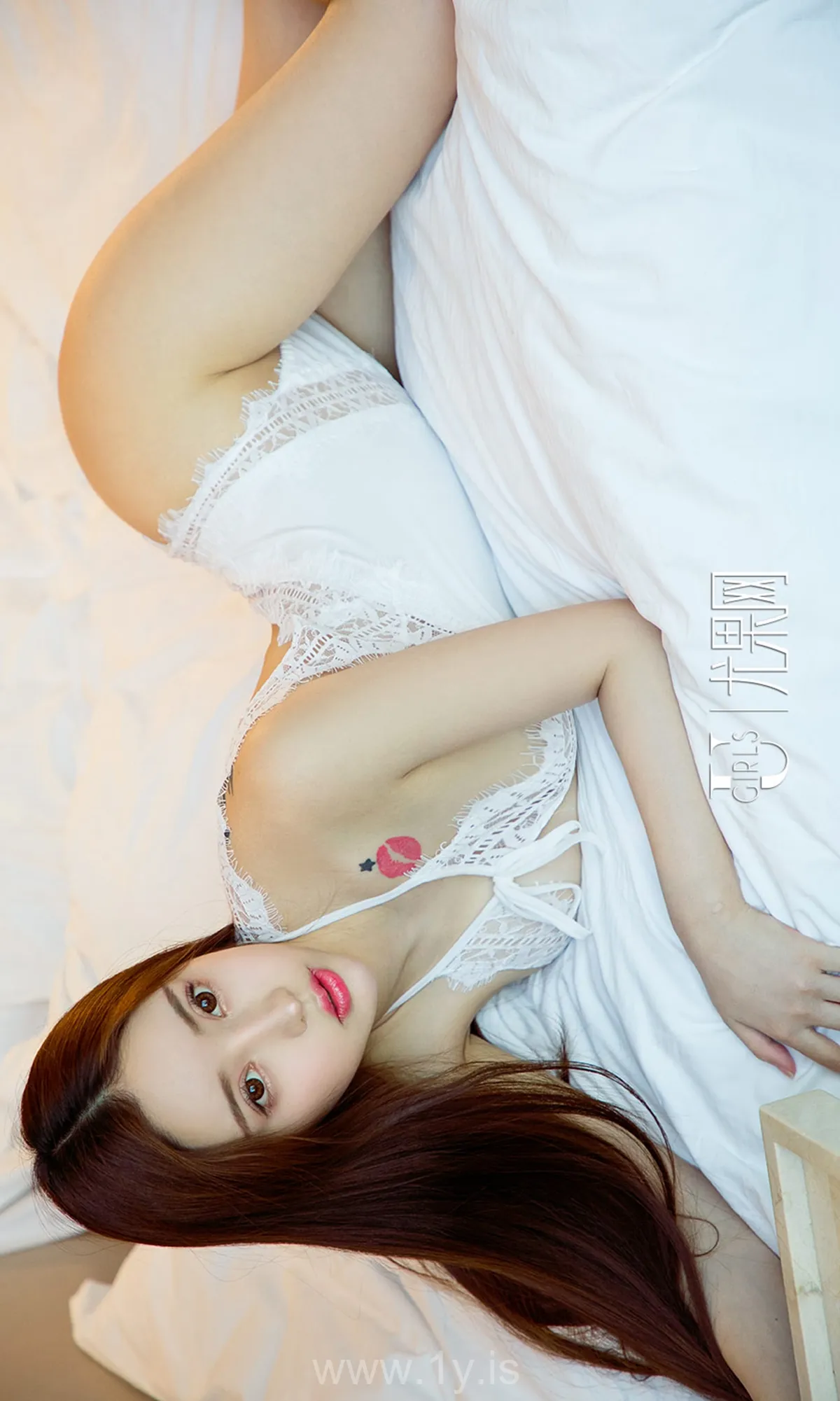 UGIRLS NO.1407 Breathtaking Chinese Homebody Girl 程瑜西