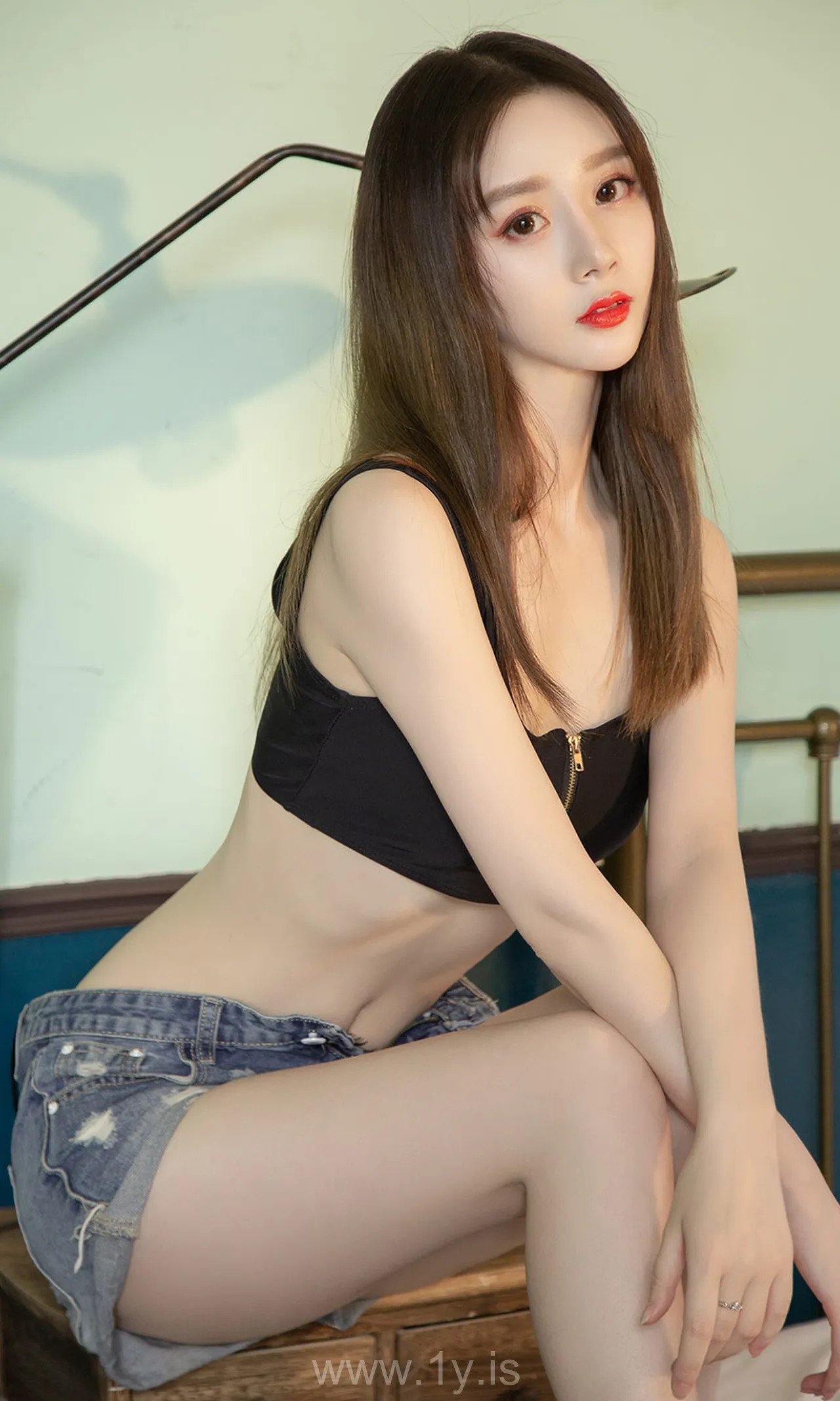 UGIRLS NO.1534 Hot & Attractive Chinese Chick 徐肉肉少女甜