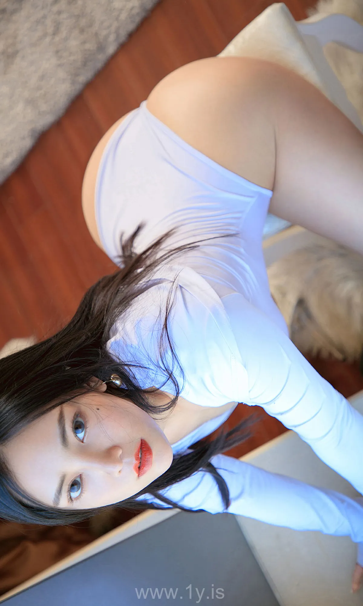 UGIRLS NO.1566 Stunning & Decent Chinese Mature Princess Anna苏拉