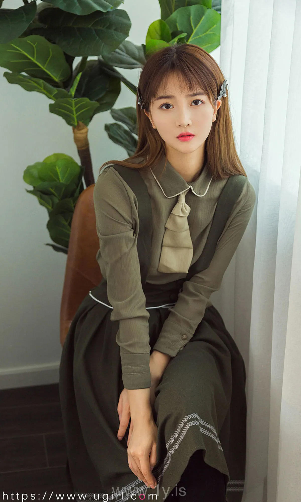 UGIRLS NO.1657 Graceful & Quiet Chinese Babe 小汐《十二月的你》