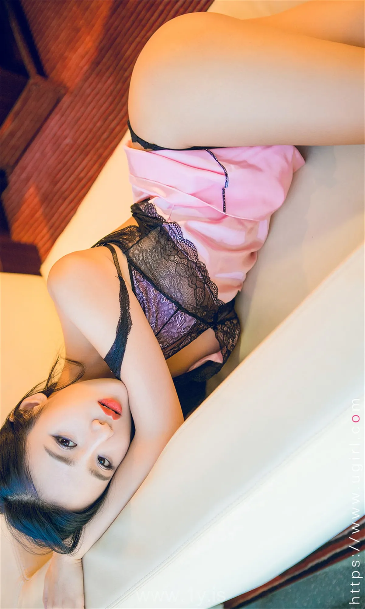 UGIRLS NO.1796 Breathtaking Chinese Jade 凌度女神周凌