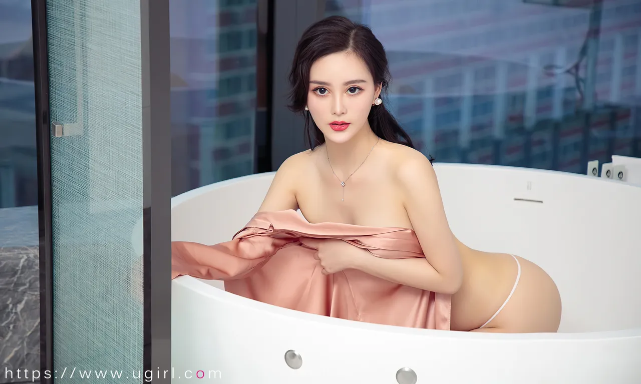 UGIRLS NO.1826 Sexy & Beautiful Chinese Homebody Girl 一言之合Hasand