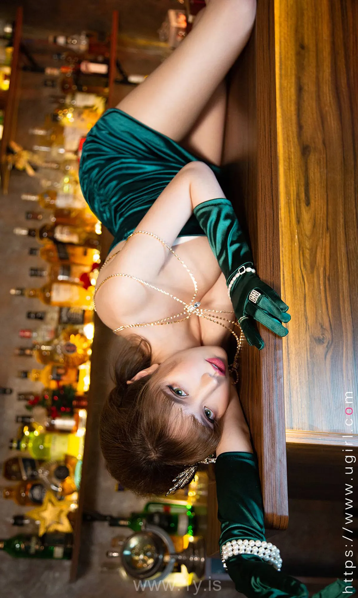 UGIRLS NO.2030 Extraordinary & Lively Chinese Girl 妮小妖酒酿元宵