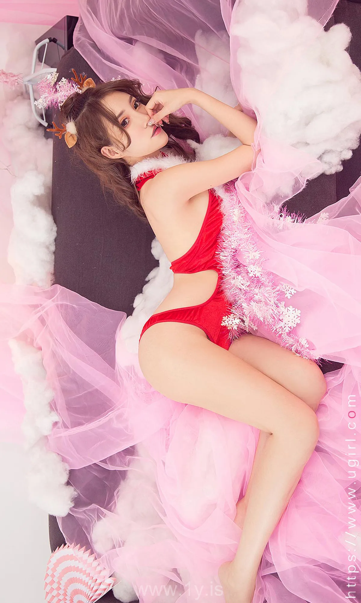 UGIRLS NO.2053 Elegant Chinese Goddess 女儿谷