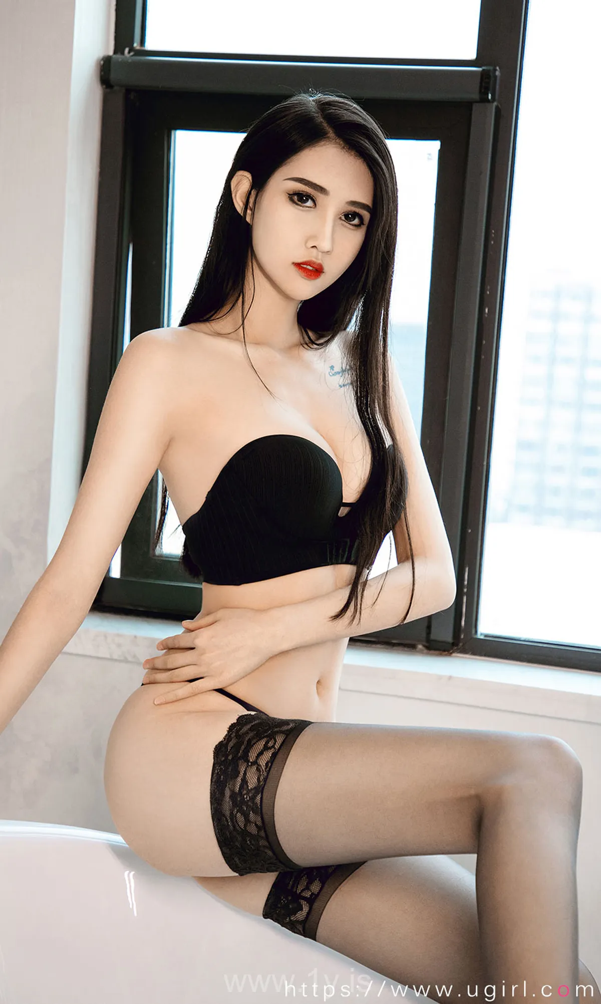 UGIRLS NO.2076 Well-developed & Irresistible Chinese Women 葛征Model魔镜魔镜谁爱我