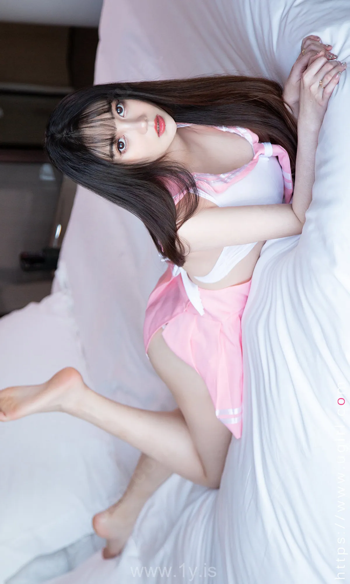 UGIRLS NO.2106 Stunning Chinese Beauty 肉肉樱花学妹