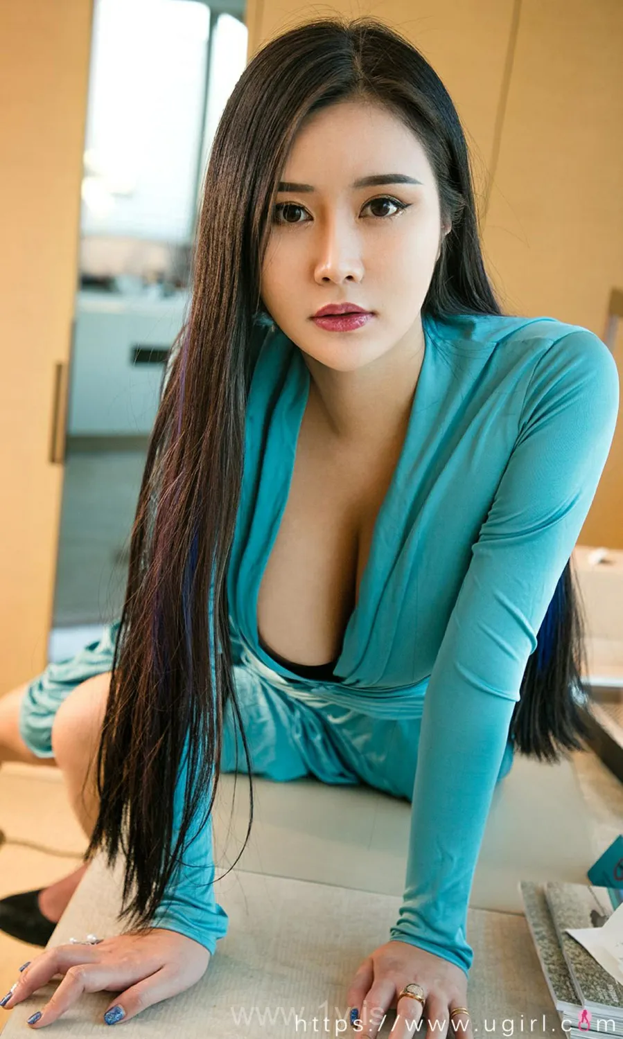 UGIRLS NO.2231 Extraordinary & Graceful Chinese Girl 米卡摩登尤物