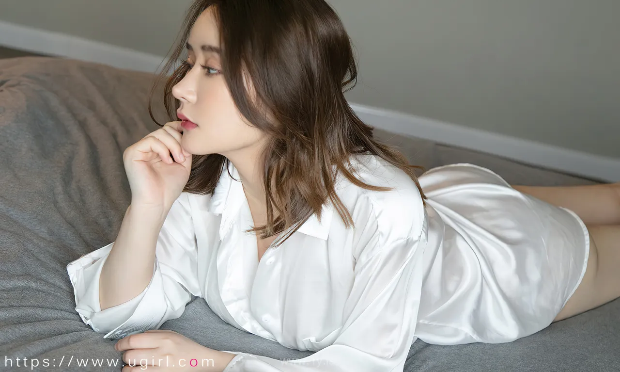 UGIRLS NO.2293 Quiet Chinese Mature Princess coral你眼里的光