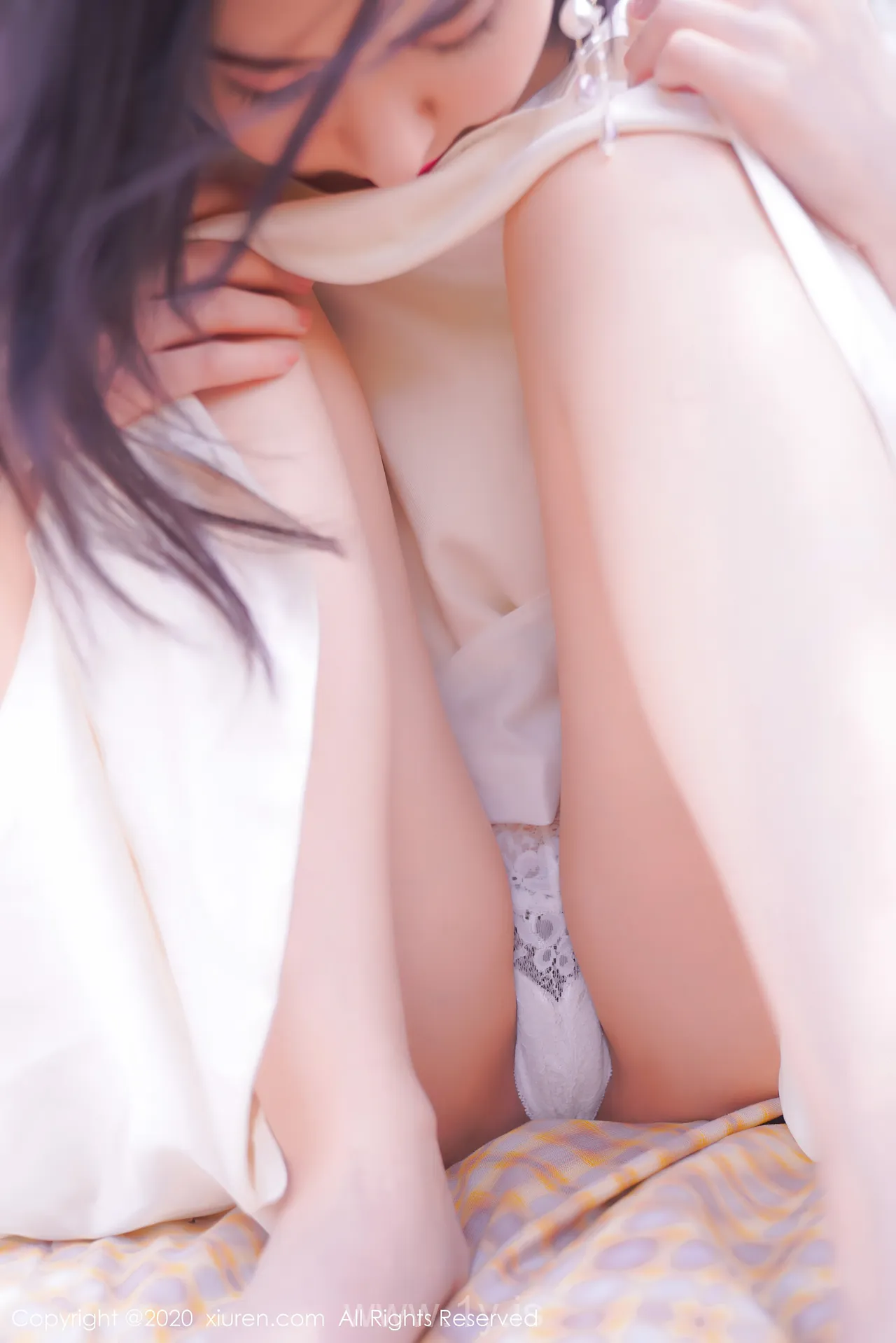 UGIRLS NO.2297 Appealing & Sexy Chinese Hottie 沈梦瑶花海美女