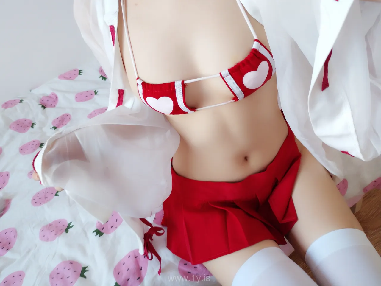 雯妹不讲道理 NO.0061号本巫女