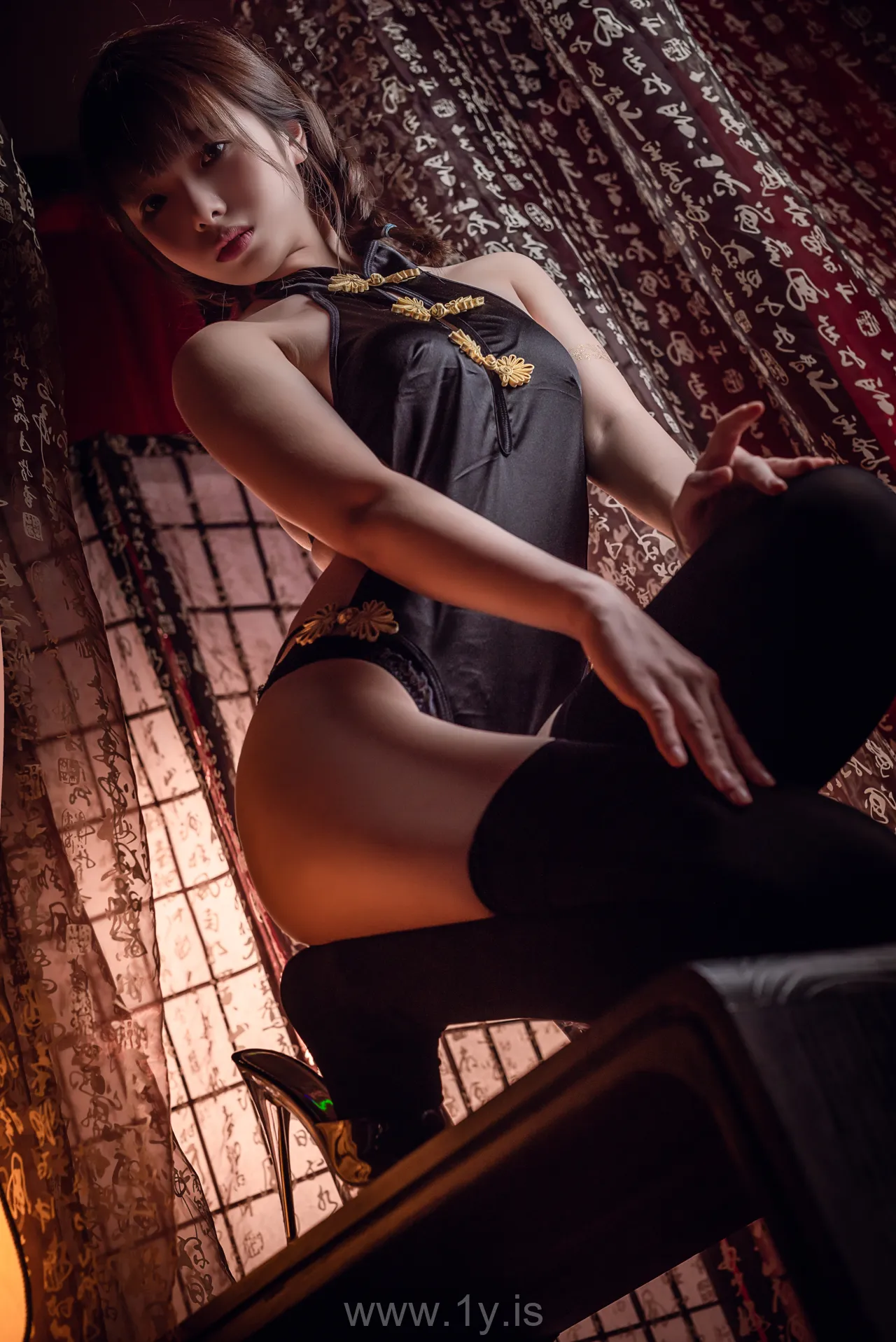 雯妹不讲道理 NO.015黑丝肚兜