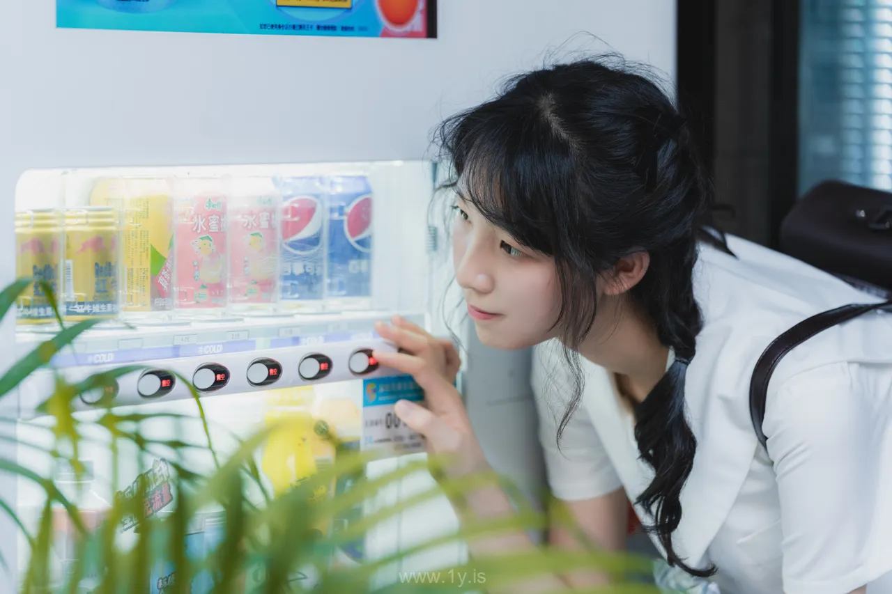 西瓜酱 制服的西瓜