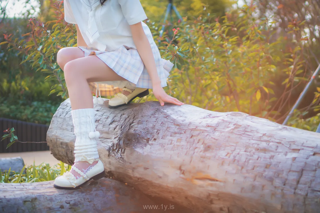 西瓜酱 白云森林短袖无外套