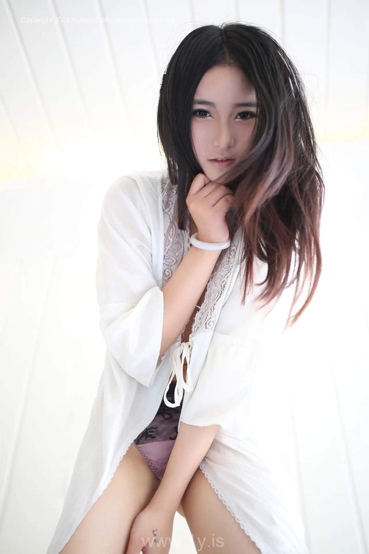 XIUREN(秀人网) NO.002 Lovely & Pretty Homebody Girl MOON嘉依