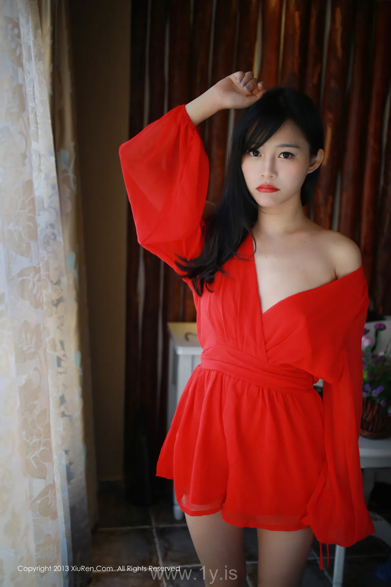 XIUREN(秀人网) NO.007 Slim & Exquisite Babe 易欣viya