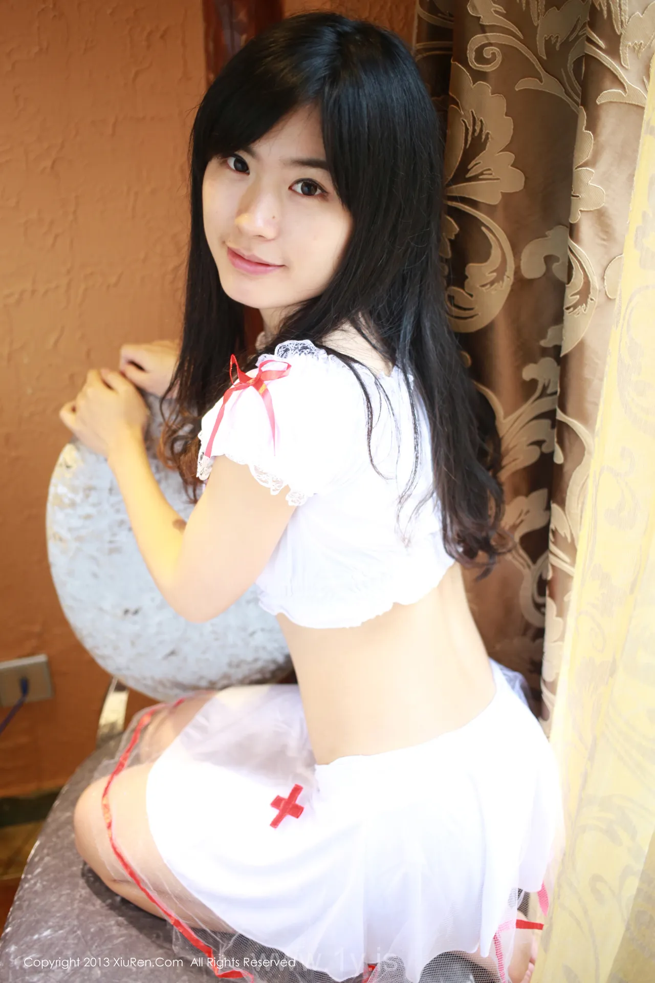 XIUREN(秀人网) NO.010 Charming Cutie 刘雪妮Verna