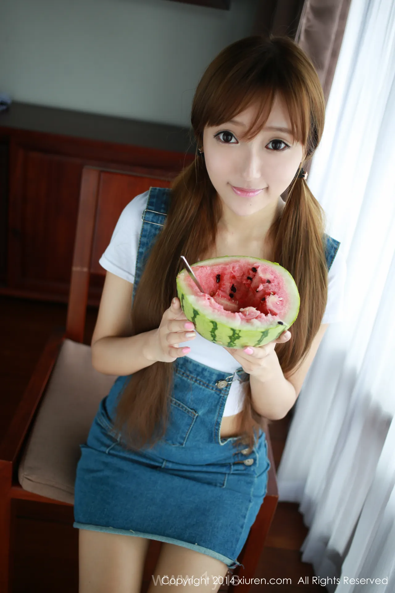 XIUREN(秀人网) NO.162 Slender & Stunning Goddess 王馨瑶yanni