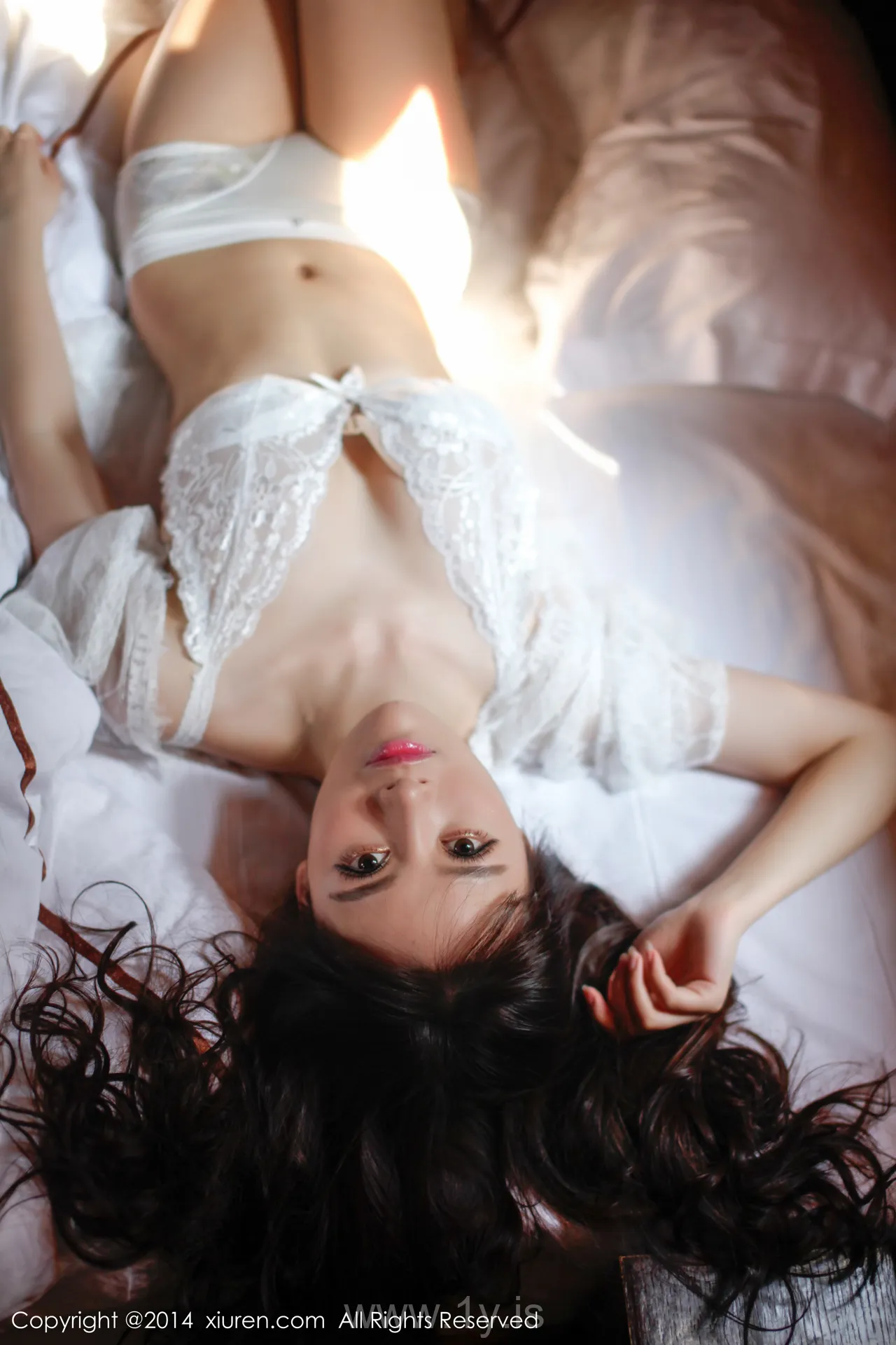 XIUREN(秀人网) NO.225 Slim & Decent Homebody Girl 高溜MilkCat