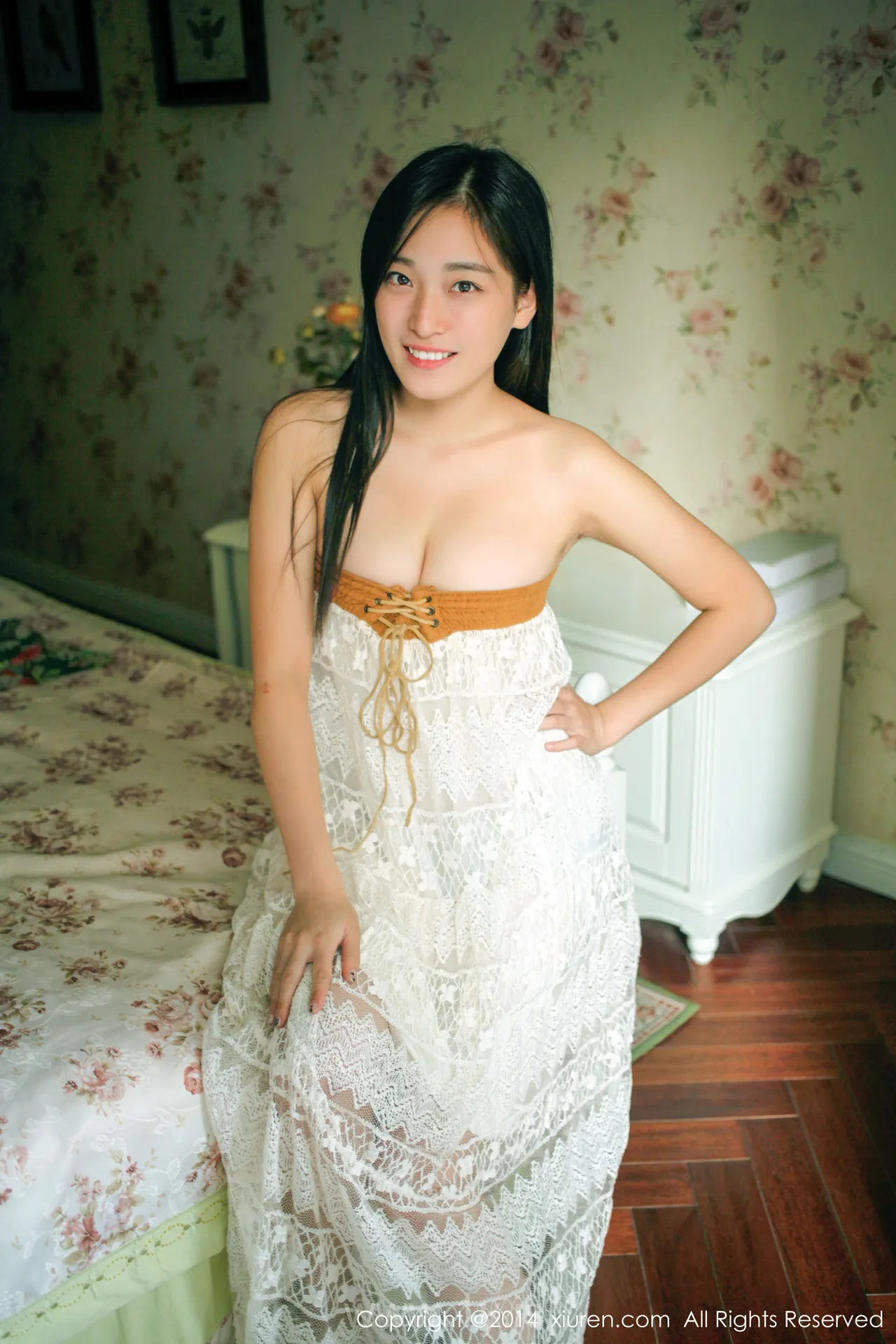 XIUREN(秀人网) NO.246 Delightful & Extraordinary Beauty 乔伊joy