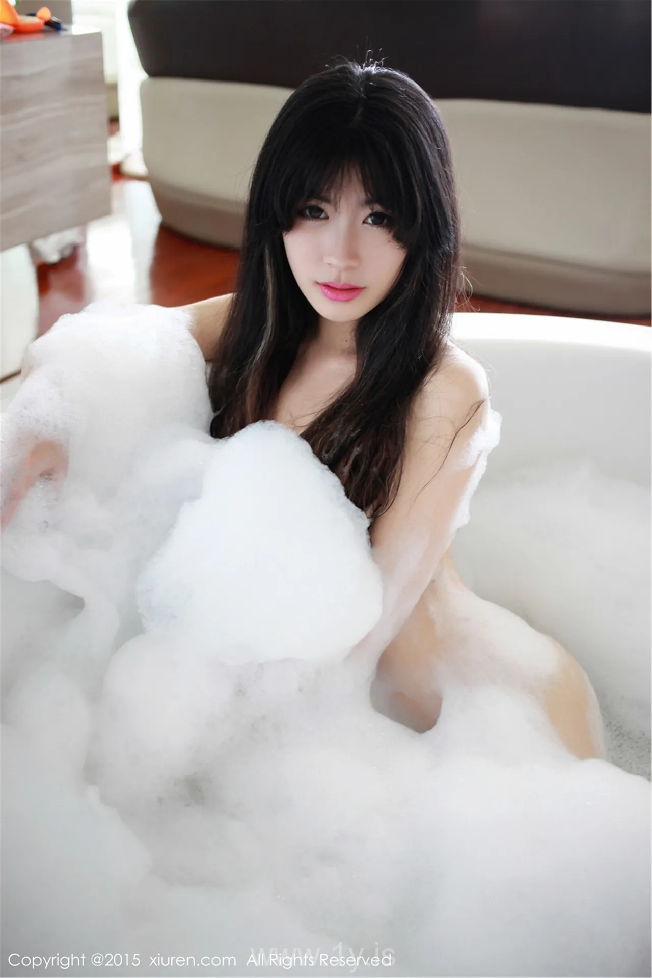 XIUREN(秀人网) NO.277 Gorgeous & Delightful Girl 刘雪妮Verna