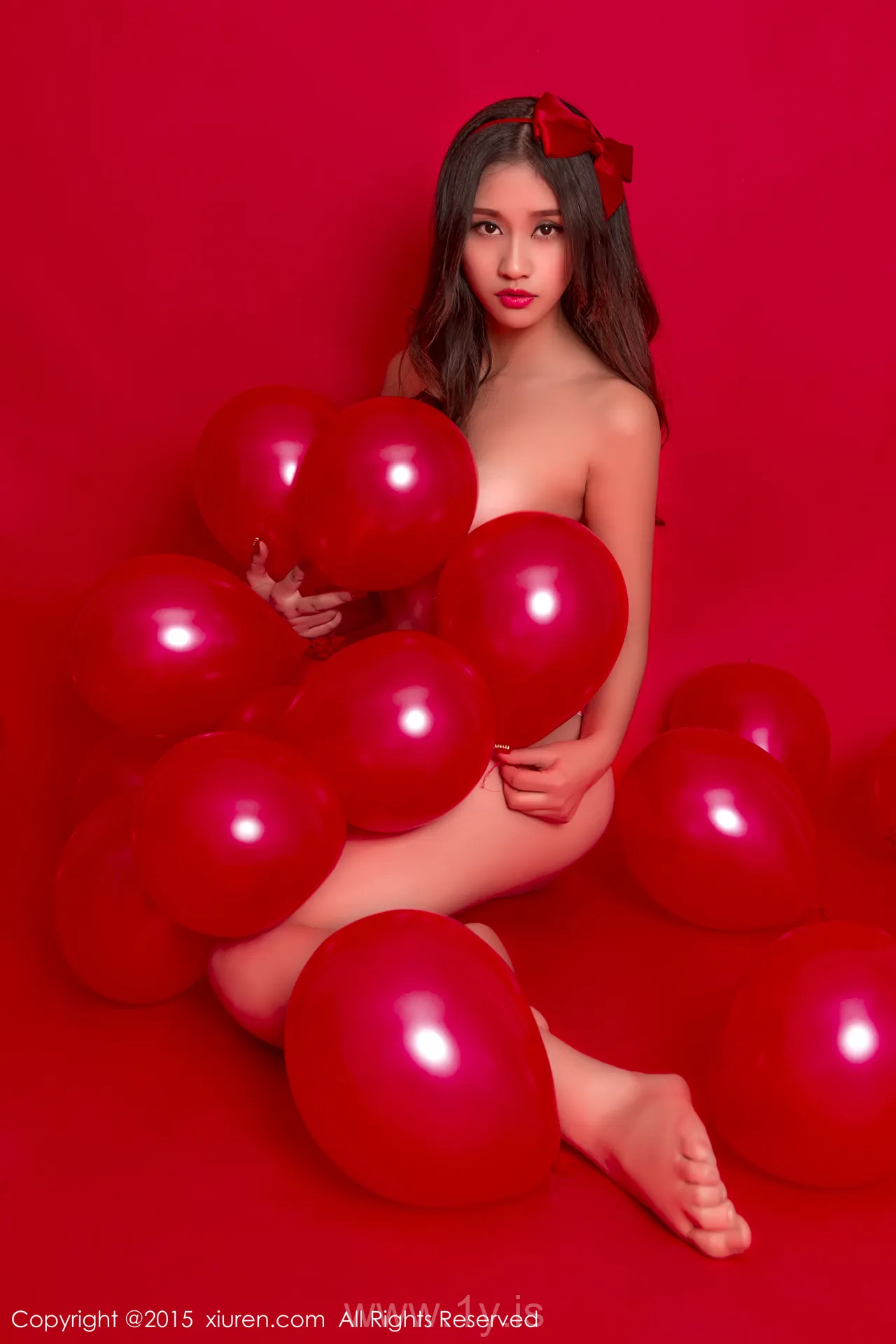 XIUREN(秀人网) NO.282 Good-looking & Lively Model 史雨姐姐