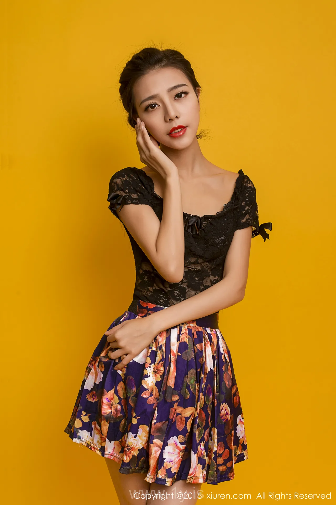 XIUREN(秀人网) NO.297 Well-developed & Extraordinary Girl HONEYAL