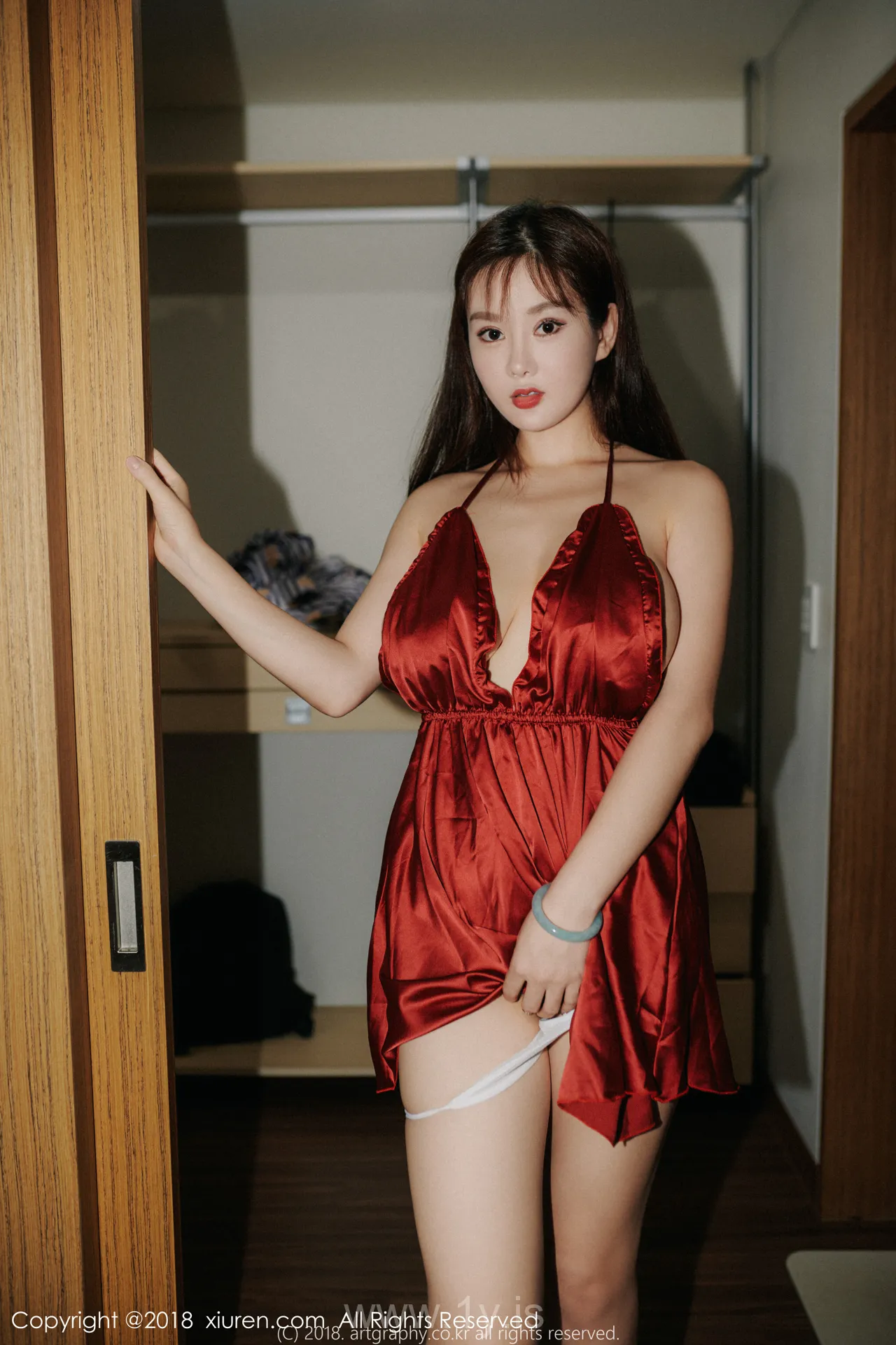 XIUREN(秀人网) NO.1204 Attractive Asian Girl 易阳Silvia