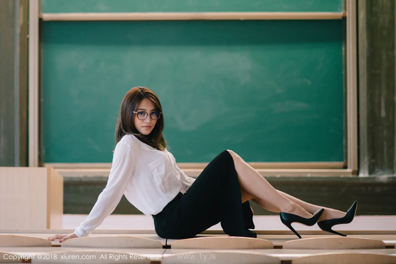 XIUREN(秀人网) NO.1267 Exquisite Asian Babe 许诺Sabrina