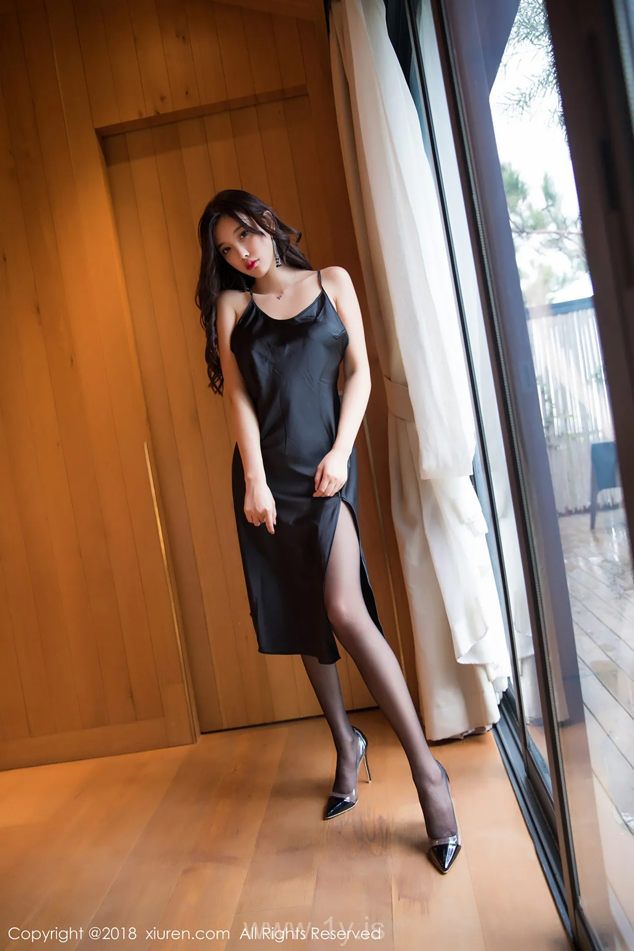 XIUREN(秀人网) NO.1296 Pretty Chinese Cougar 杨晨晨sugar