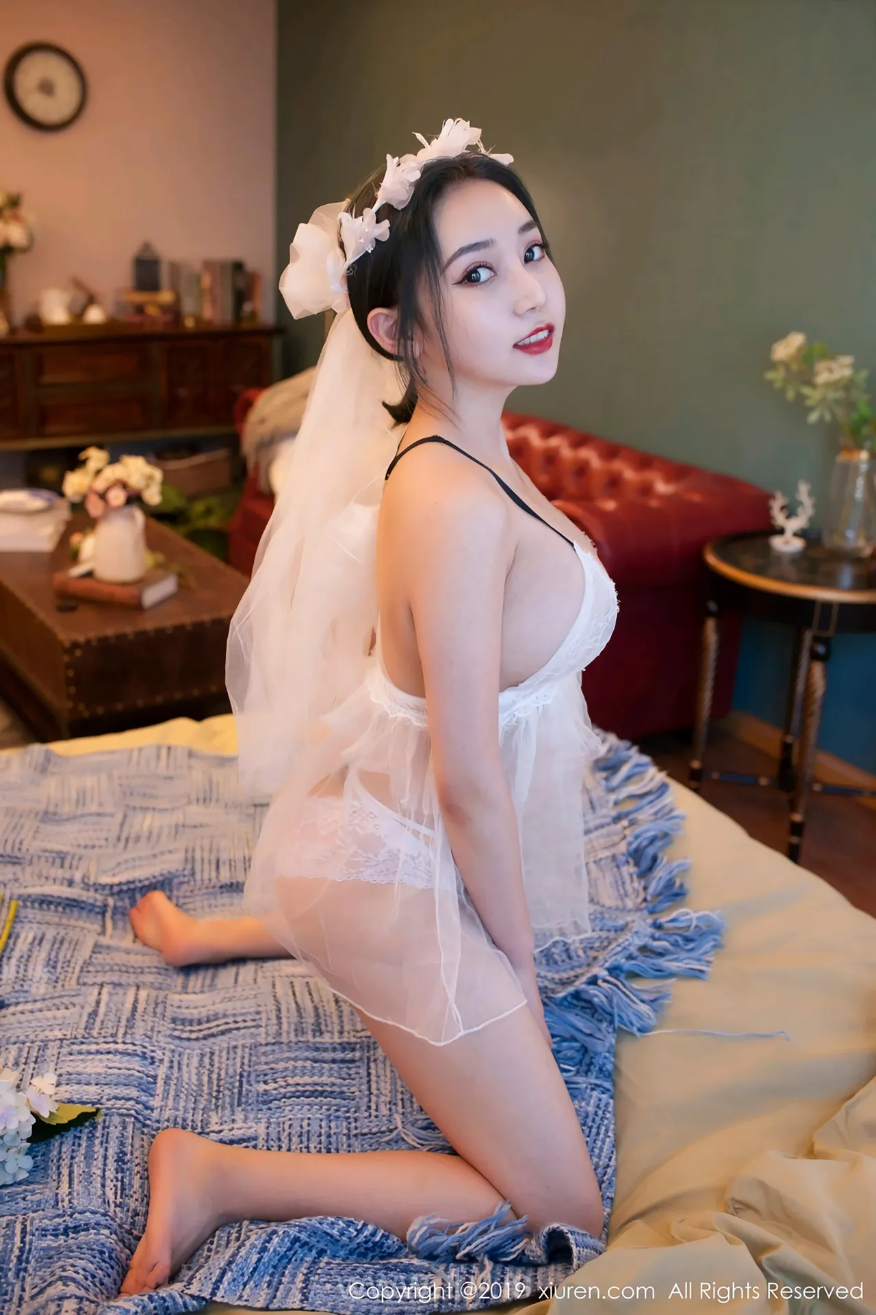 XIUREN(秀人网) NO.1374 Irresistible & Exquisite Chinese Homebody Girl 姖尹