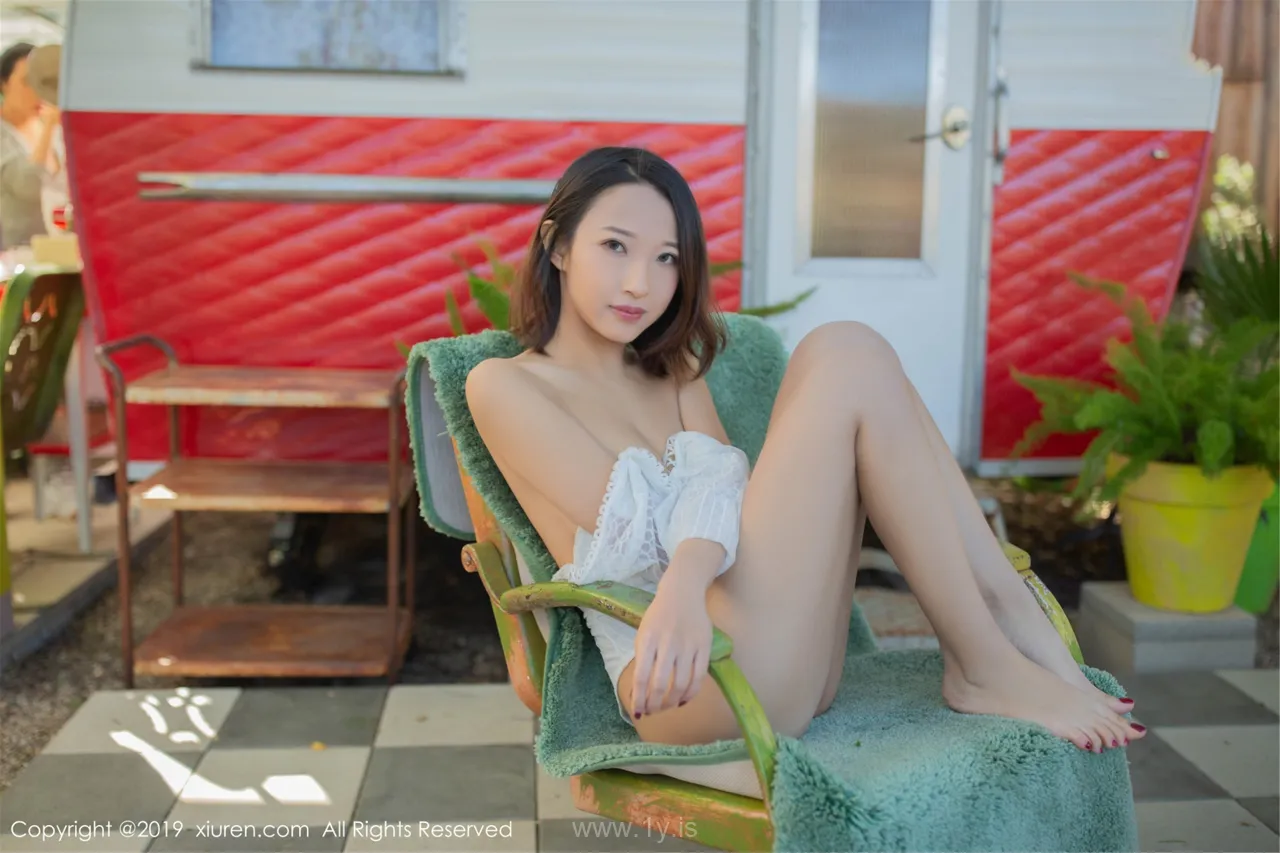 XIUREN(秀人网) NO.1434 Appealing Asian Hottie 栗子Riz